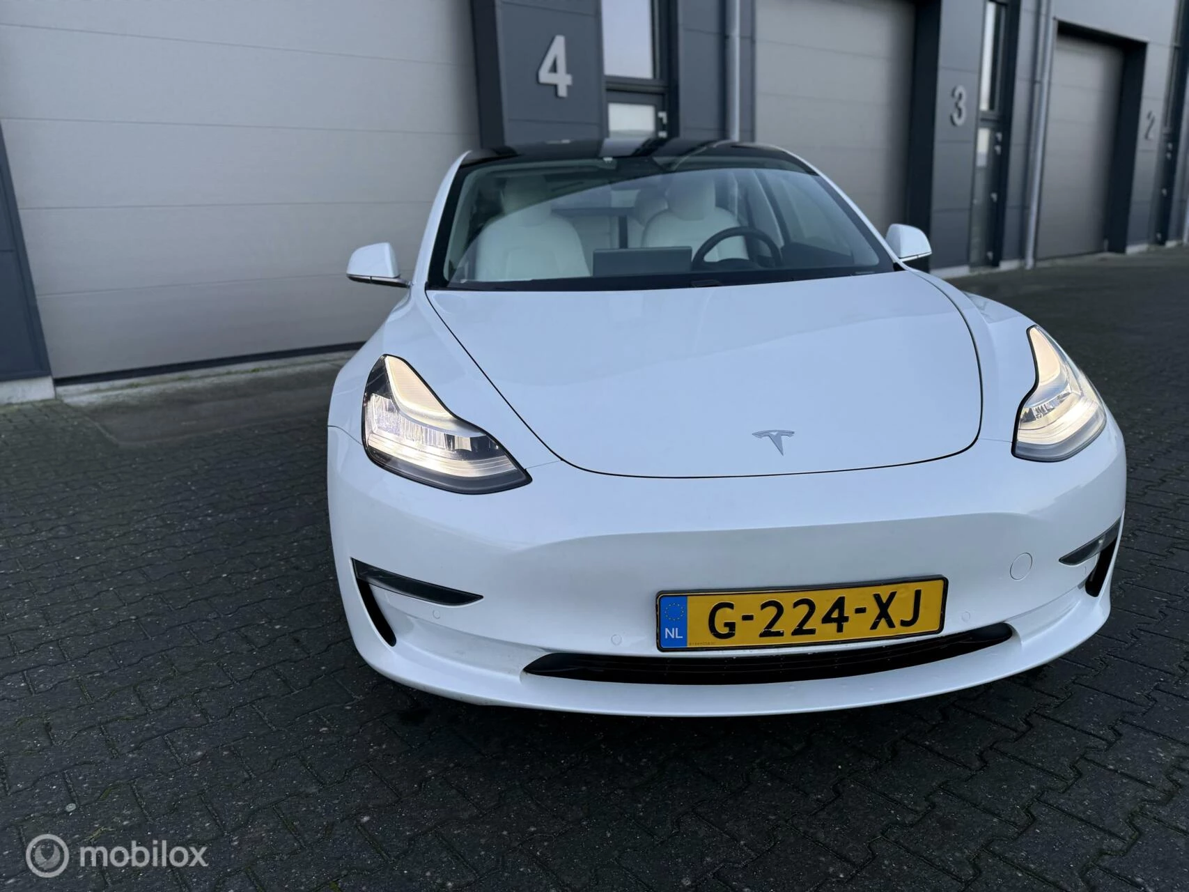 Hoofdafbeelding Tesla Model 3