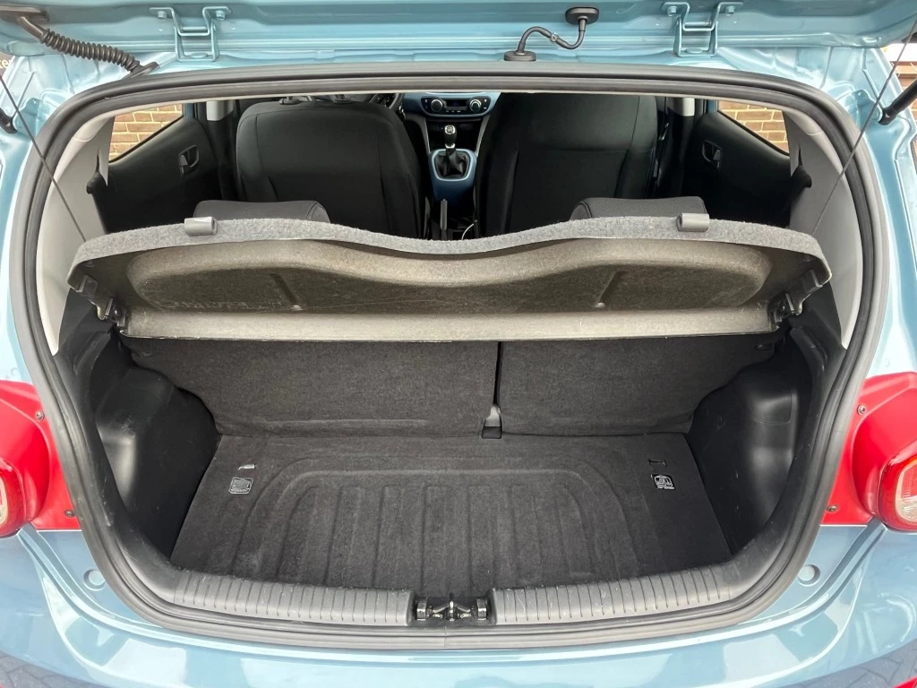Hoofdafbeelding Hyundai i10