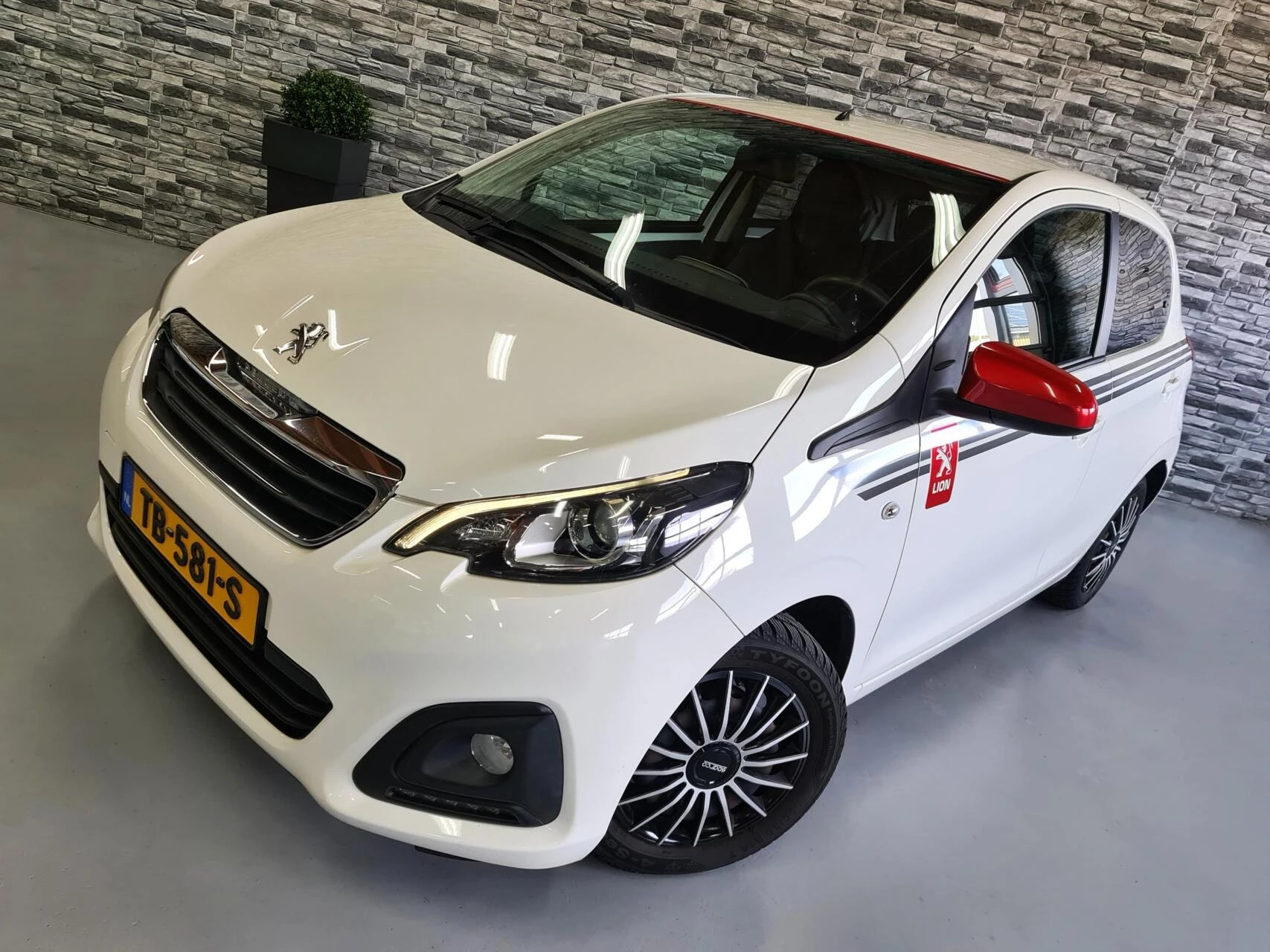 Hoofdafbeelding Peugeot 108