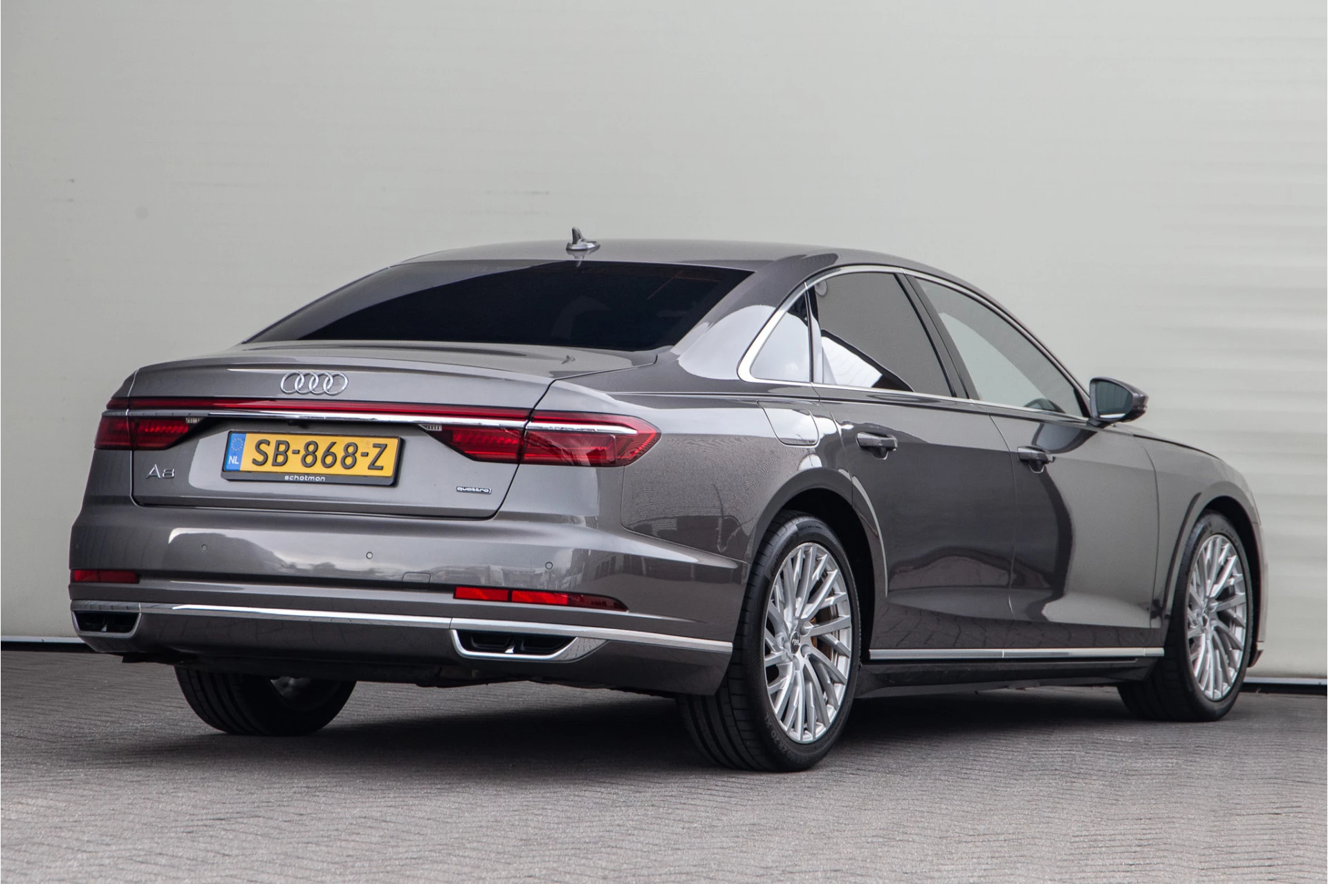 Hoofdafbeelding Audi A8