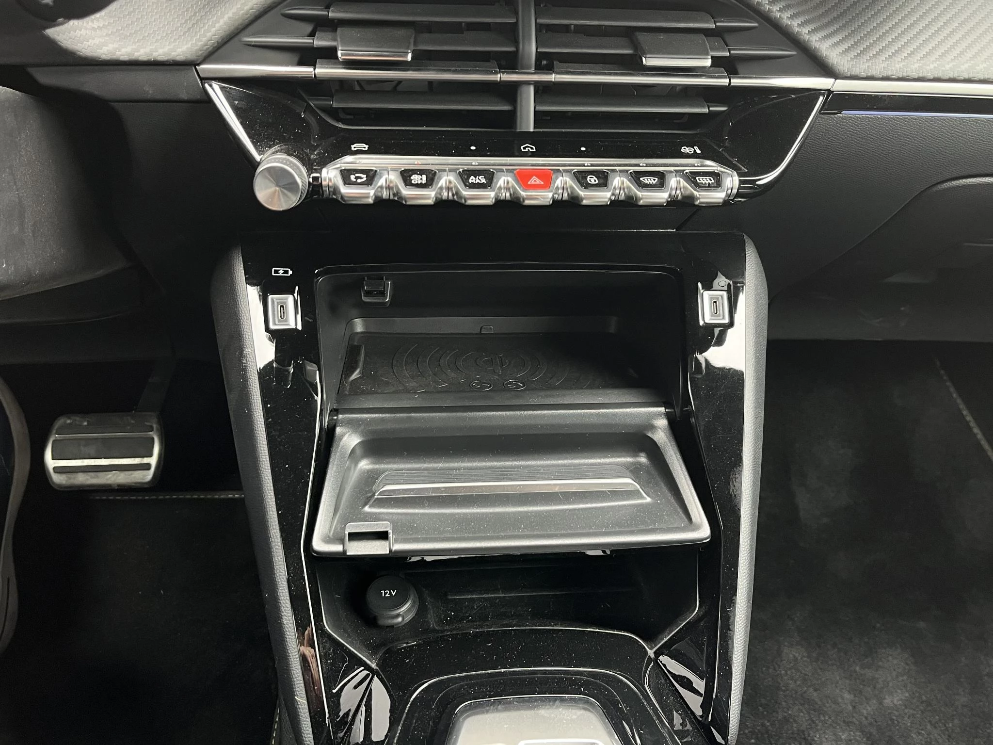 Hoofdafbeelding Peugeot e-2008