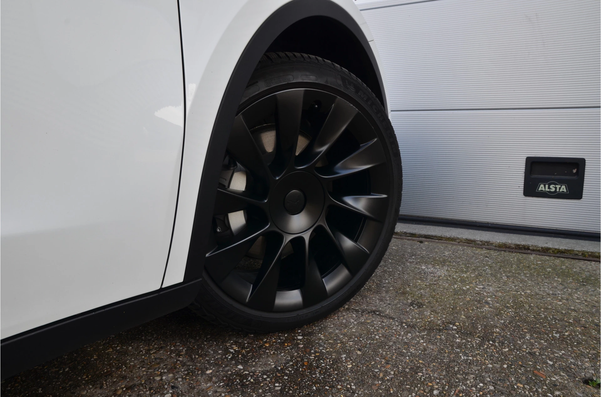 Hoofdafbeelding Tesla Model Y