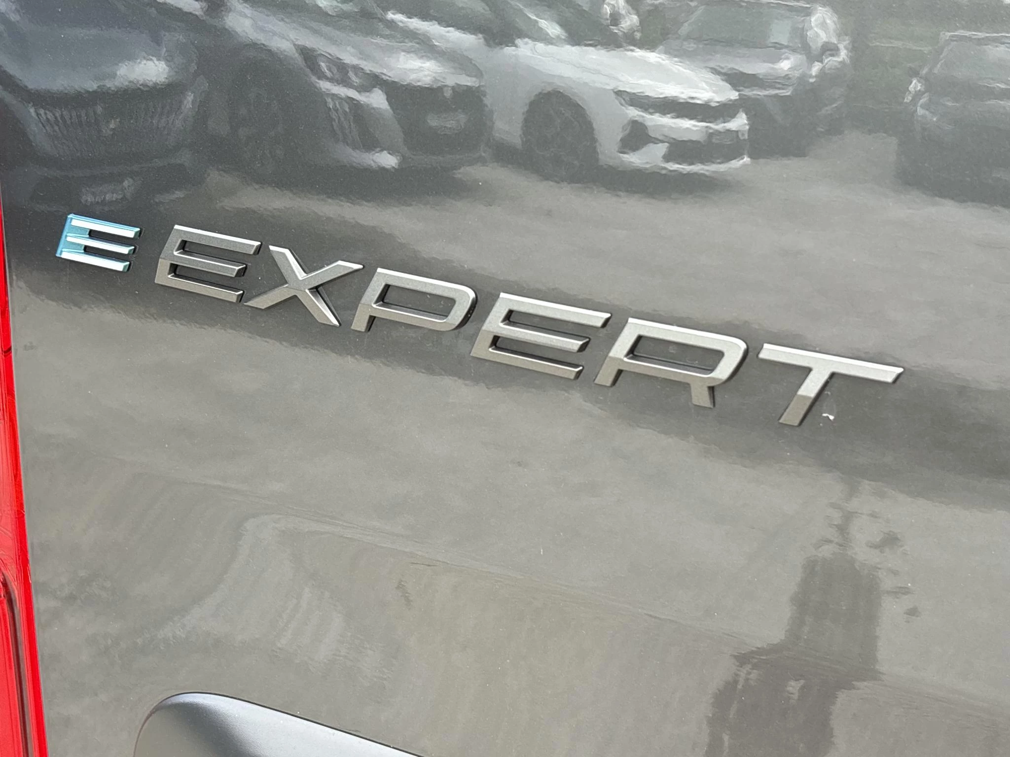 Hoofdafbeelding Peugeot e-Expert
