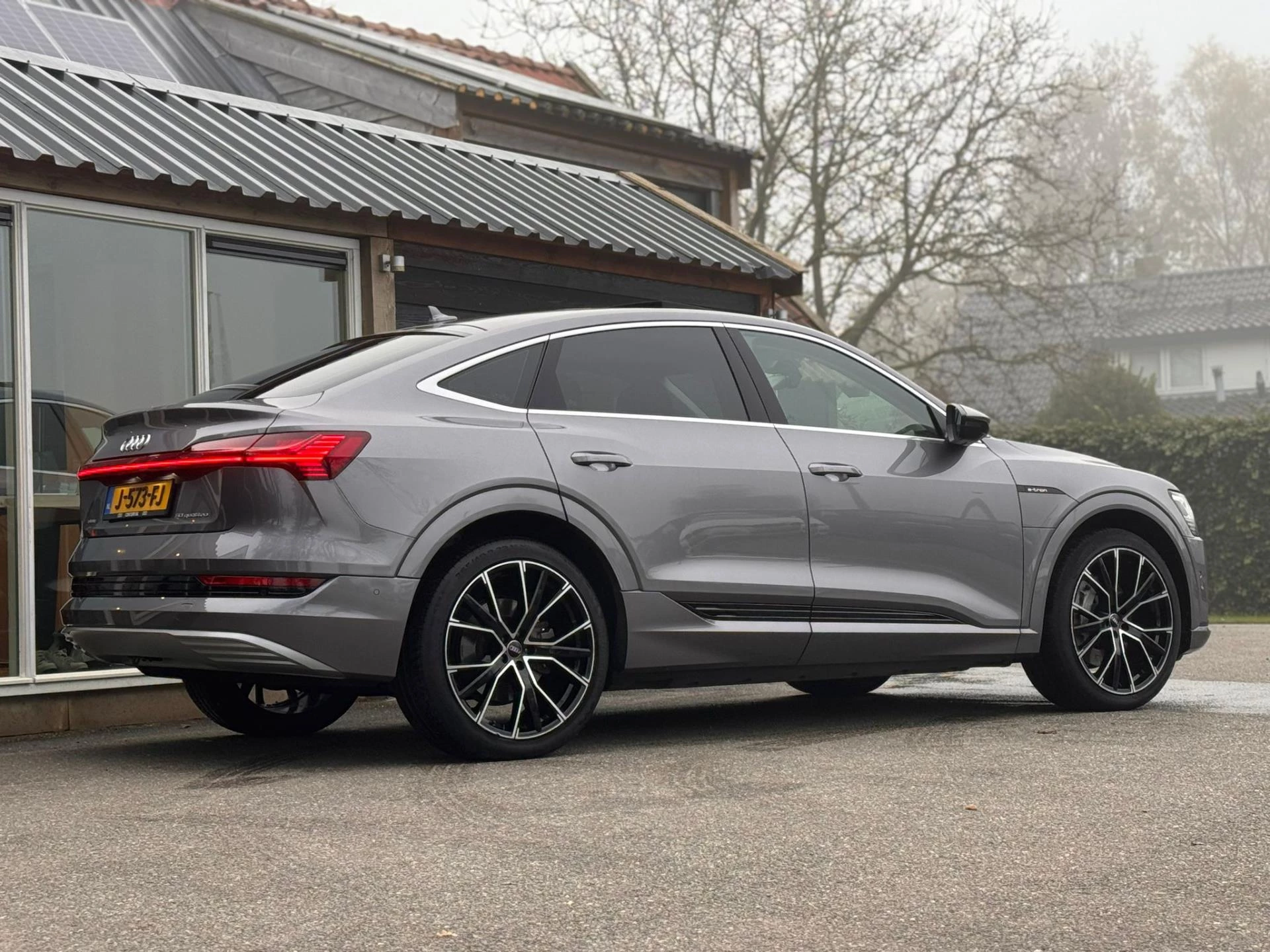 Hoofdafbeelding Audi e-tron