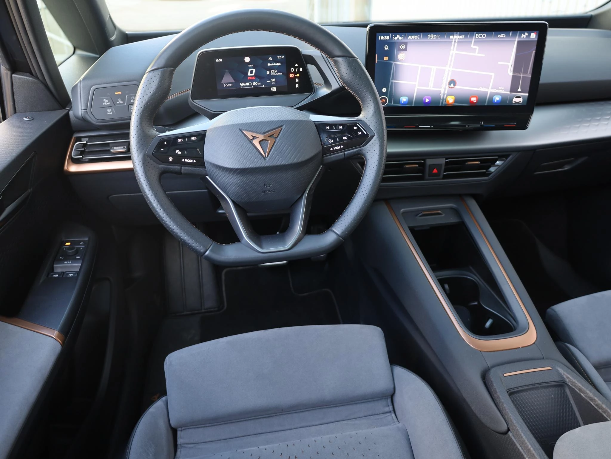 Hoofdafbeelding CUPRA Born
