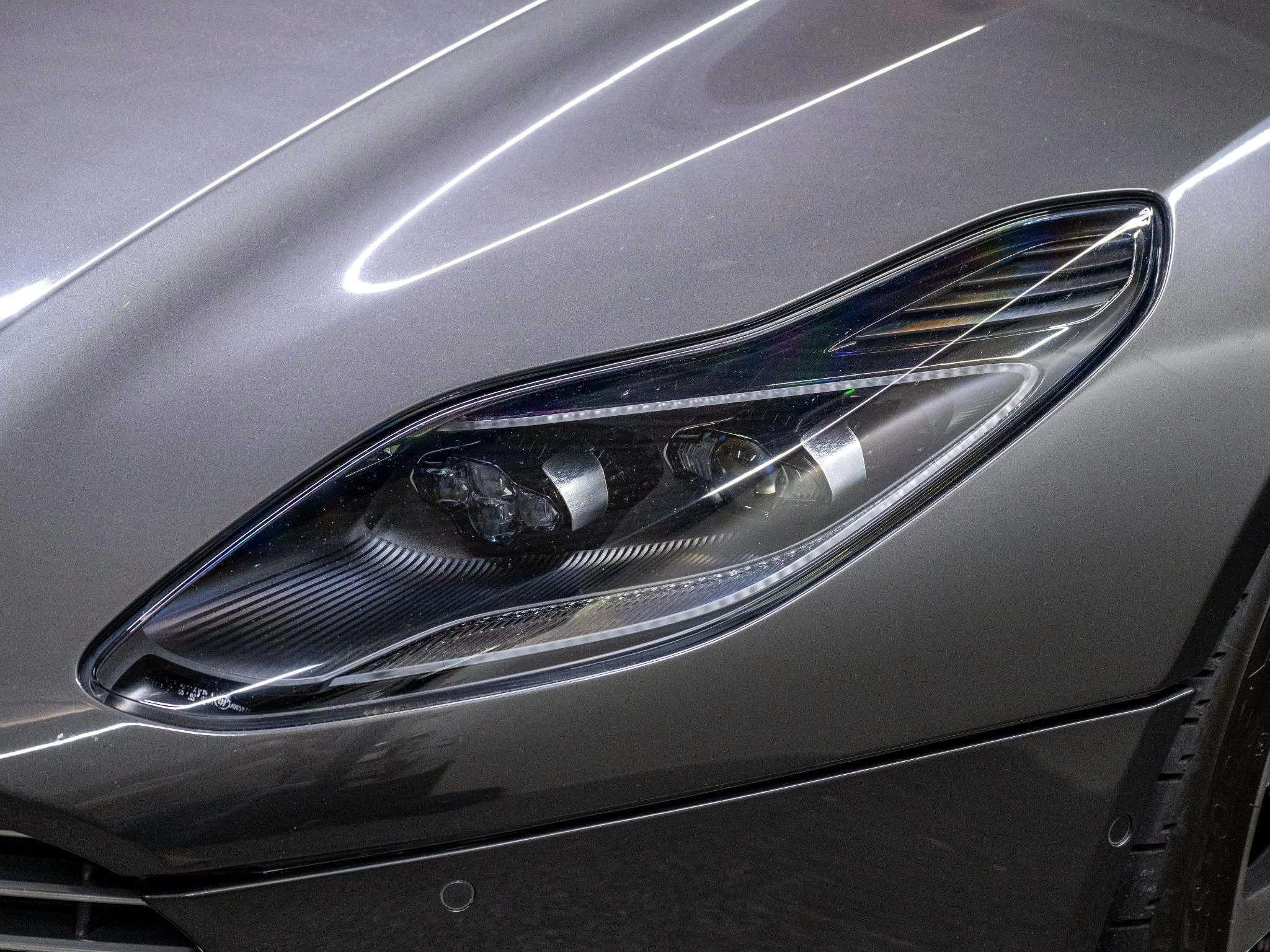 Hoofdafbeelding Aston Martin DB11