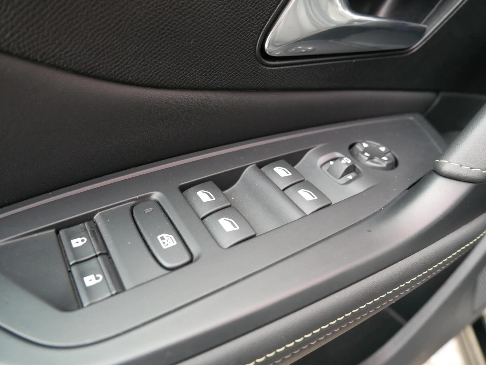 Hoofdafbeelding Peugeot 408