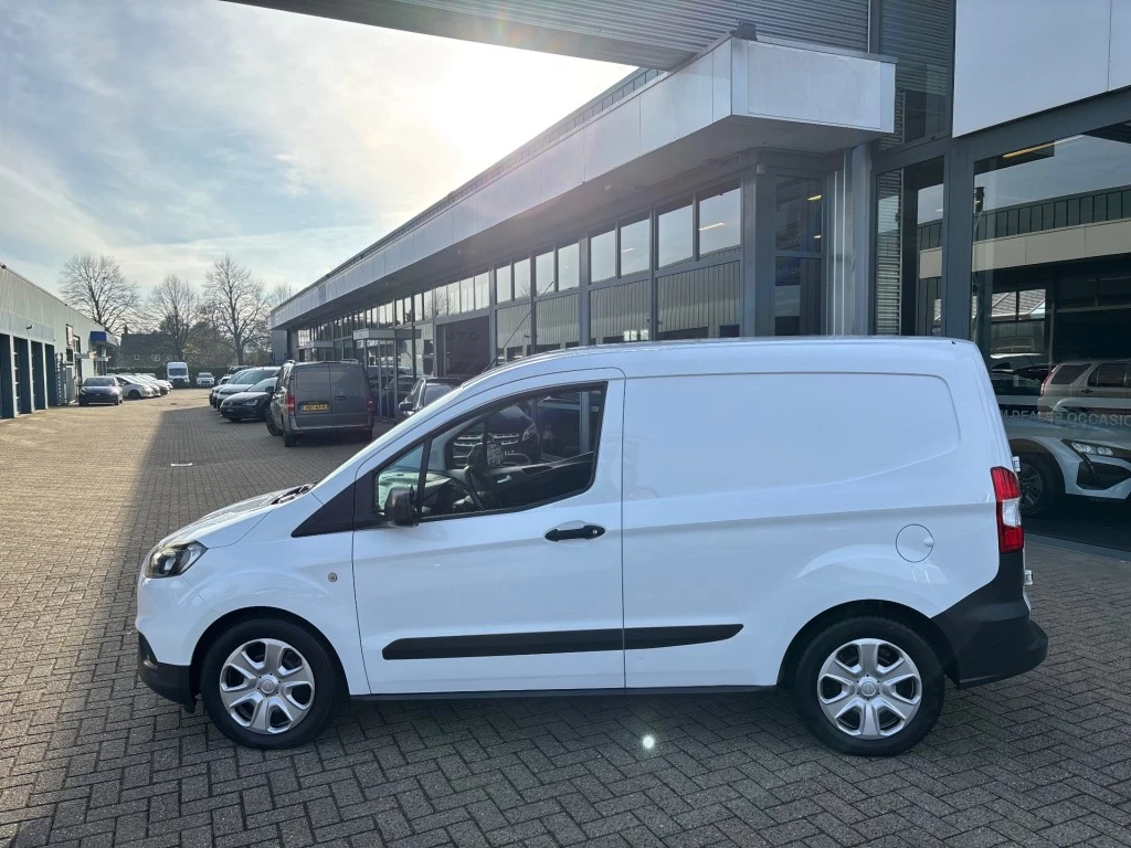 Hoofdafbeelding Ford Transit Courier