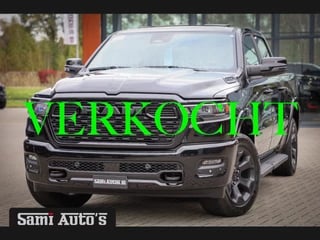 Hoofdafbeelding Dodge Ram Pick-Up Dodge Ram Pick-Up ALL-IN PRIJS 2025 BIGHORN NIGHT HURRICAN 420PK 636 Nm TWIN TURBO | PRIJS MET LPG EN GARANTIE | DUBBELE CABINE | PICK UP | 5 PERSOONS | DC | GRIJSKENTEKEN | VOORAAD 2221 - 5259