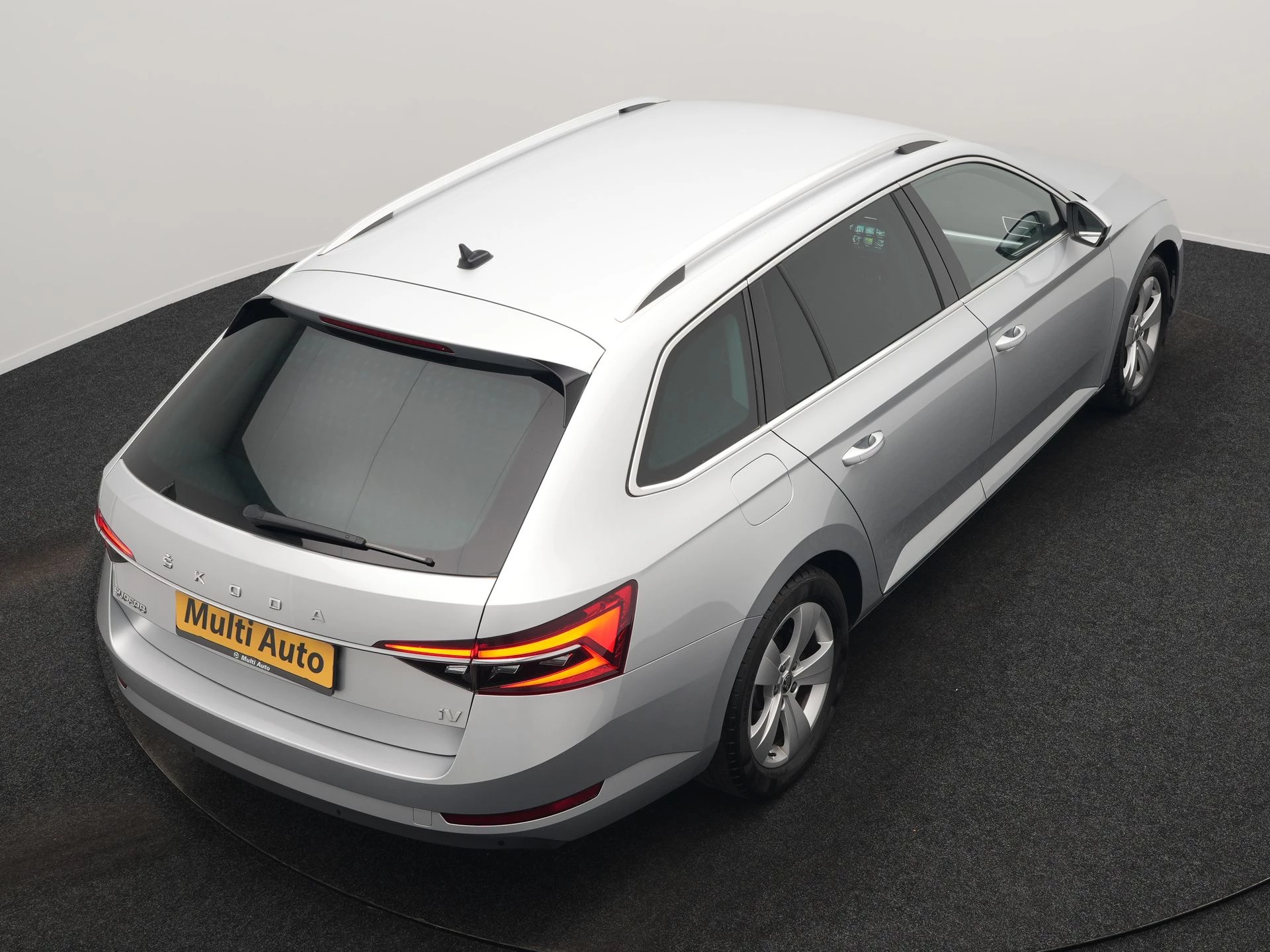 Hoofdafbeelding Škoda Superb