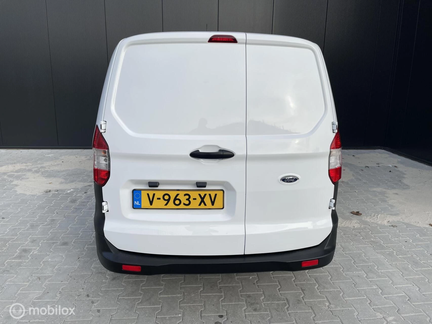 Hoofdafbeelding Ford Transit Courier