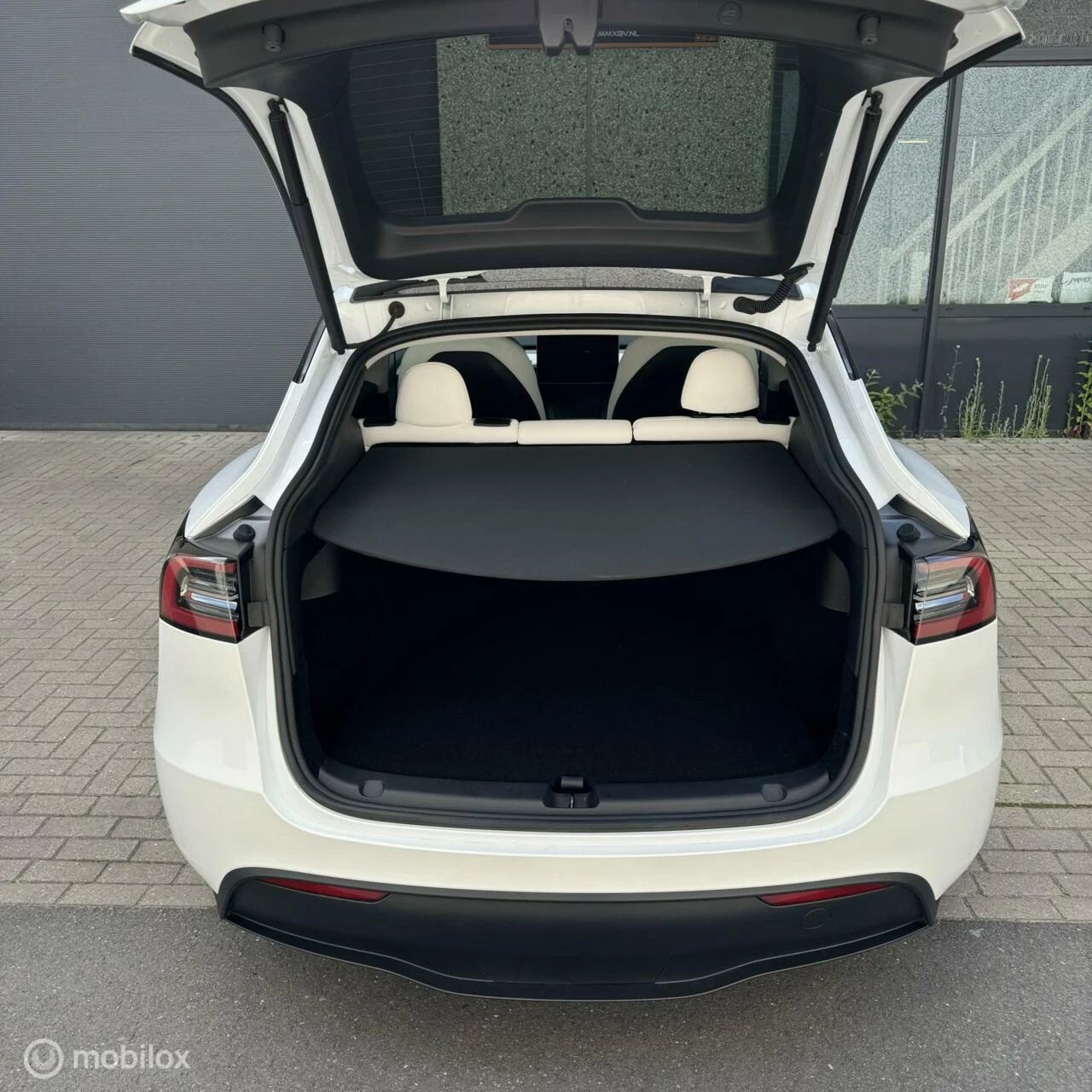 Hoofdafbeelding Tesla Model Y