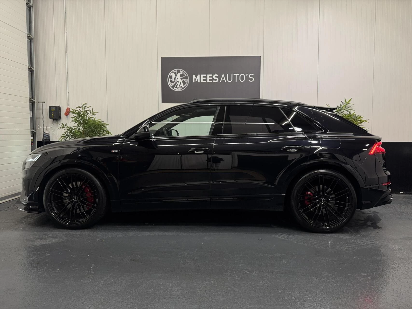 Hoofdafbeelding Audi Q8