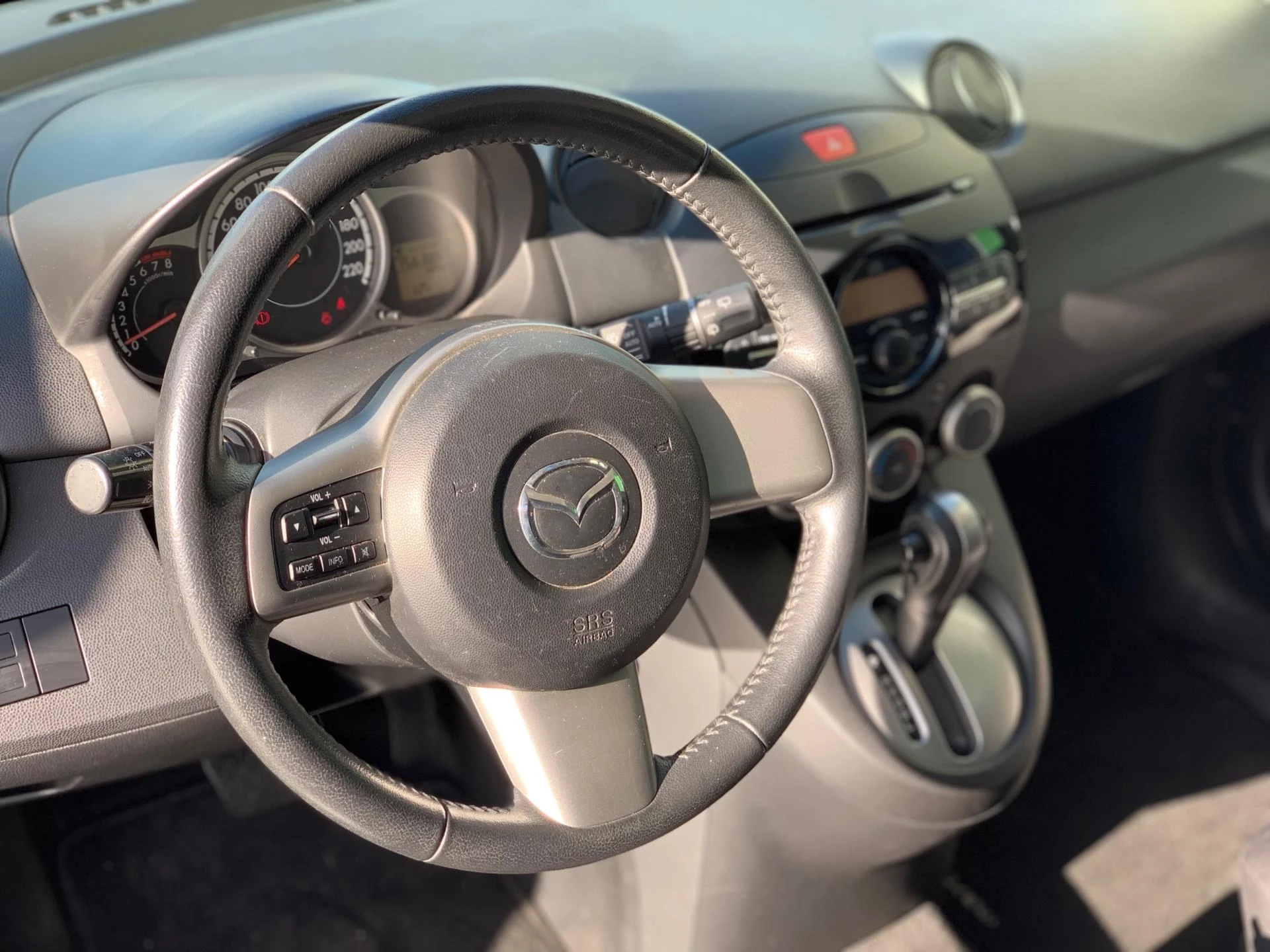 Hoofdafbeelding Mazda 2