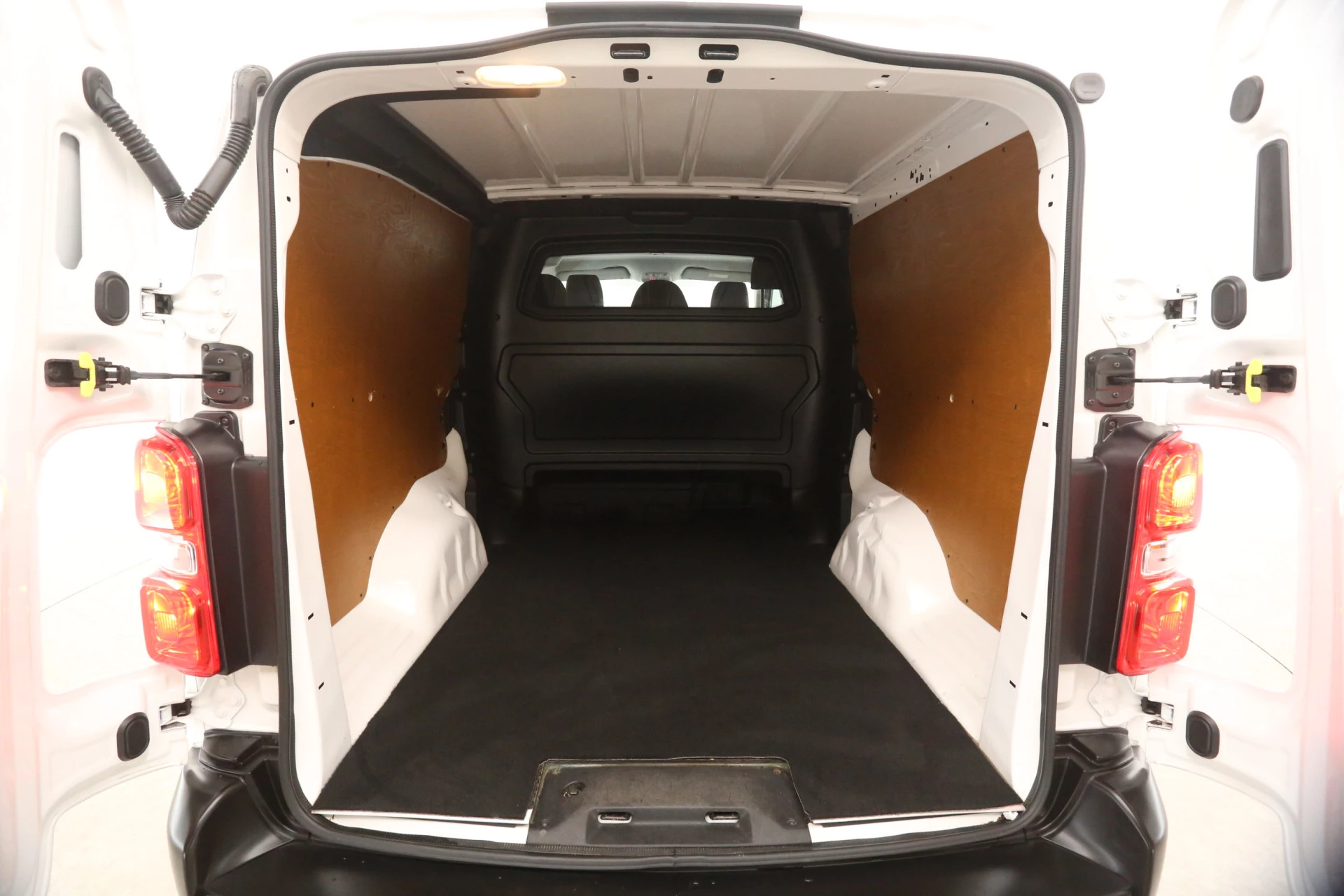 Hoofdafbeelding Peugeot e-Expert