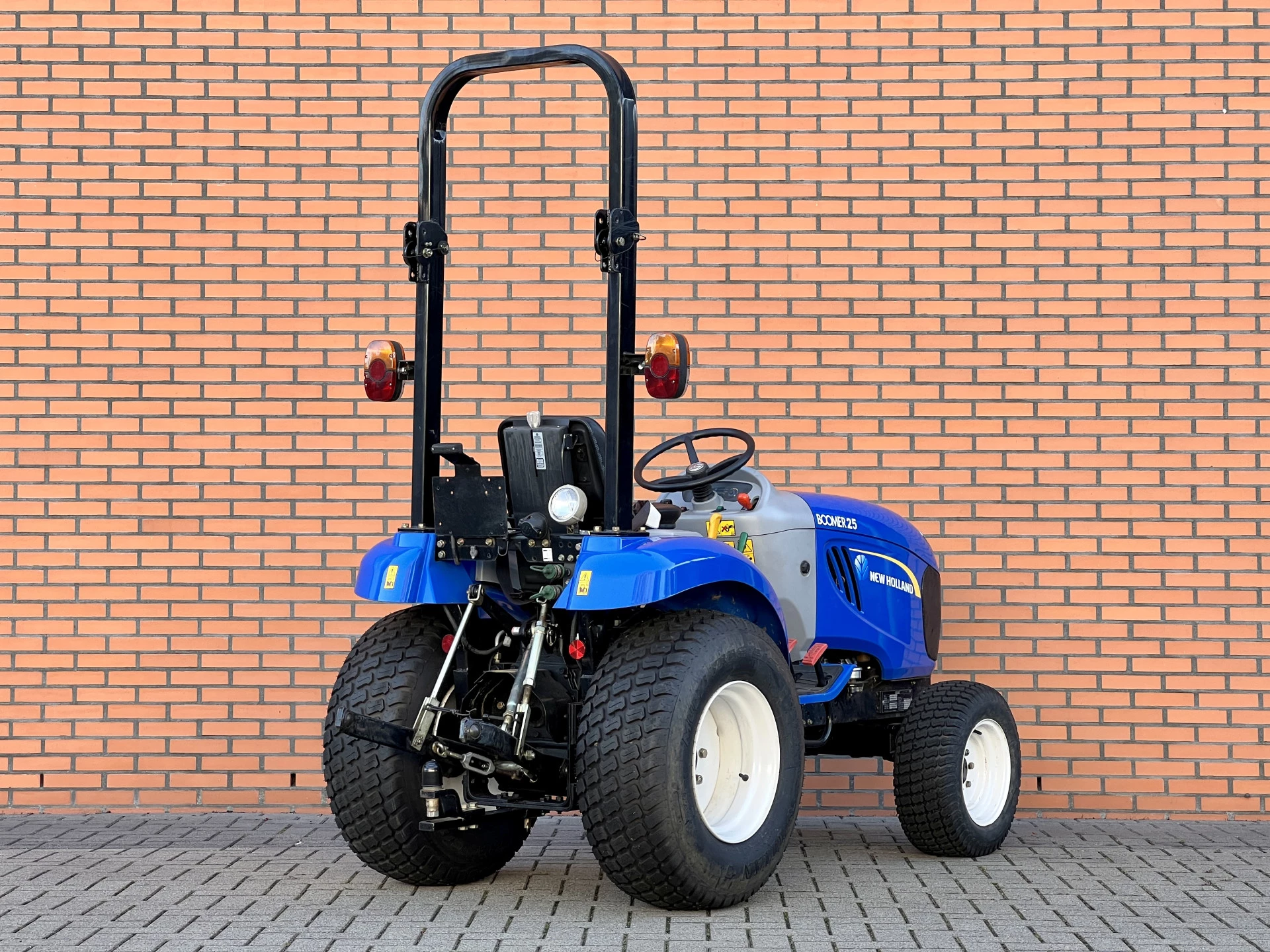 Hoofdafbeelding New Holland Boomer 25