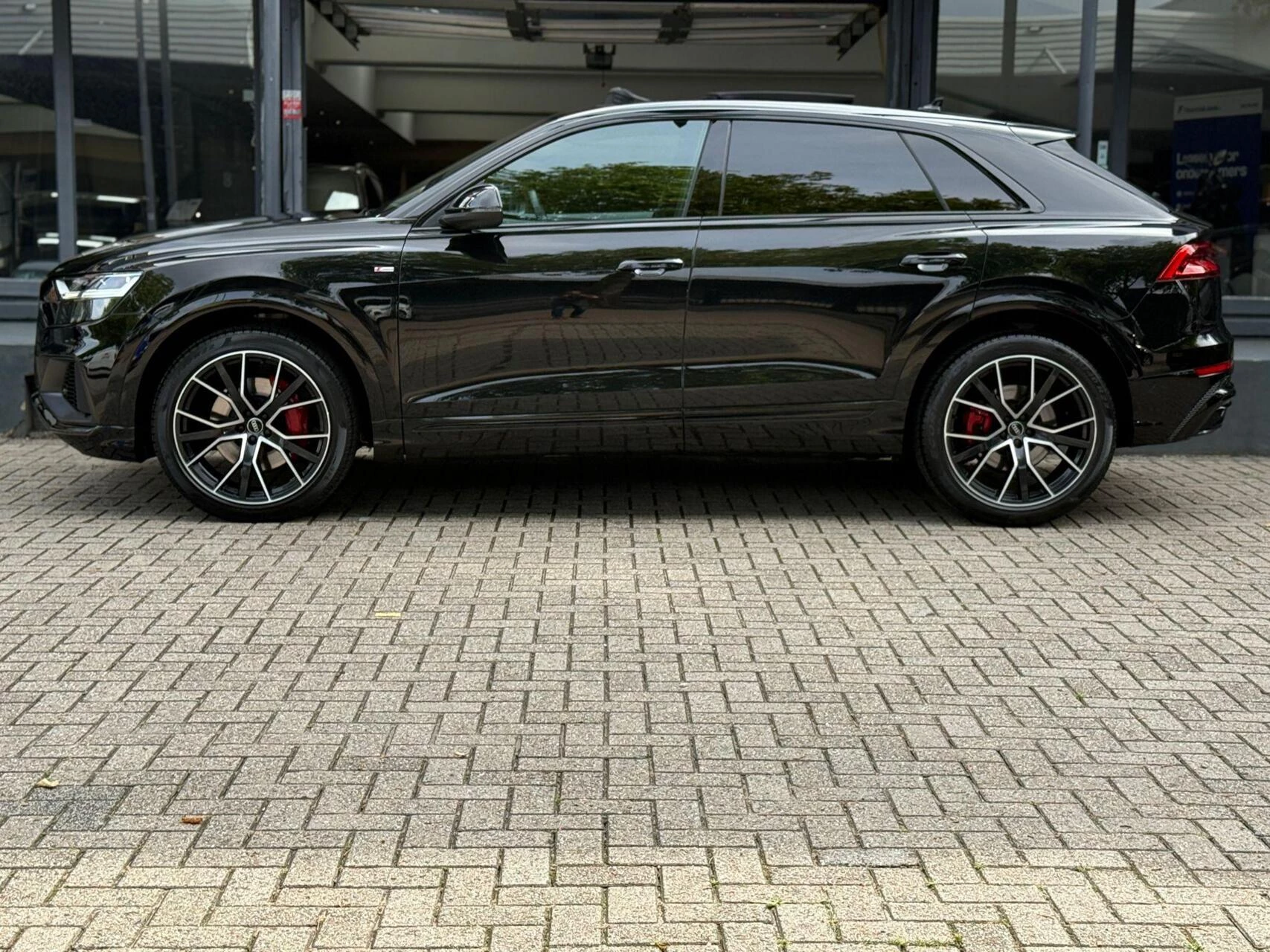 Hoofdafbeelding Audi Q8