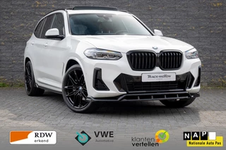 BMW X3 XDrive30e White & Black Pano