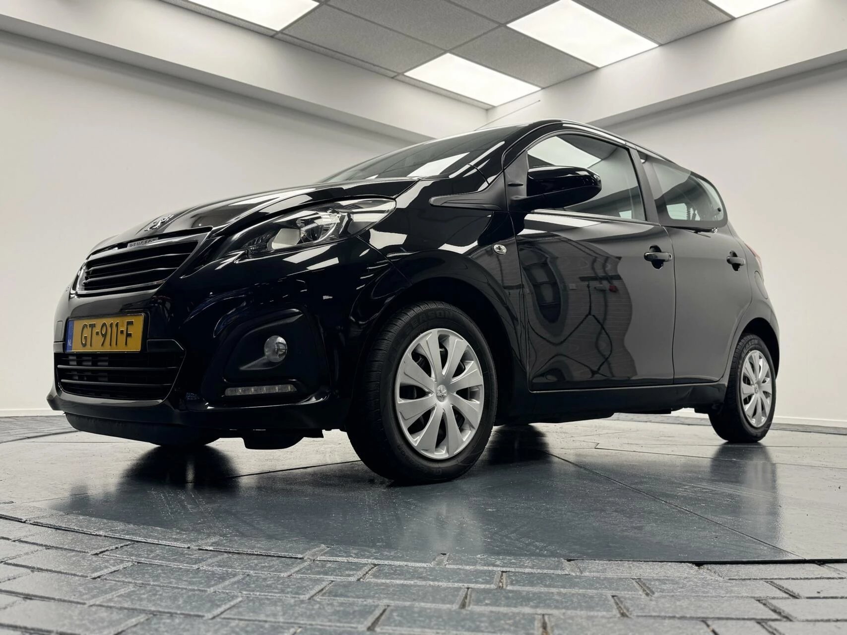 Hoofdafbeelding Peugeot 108