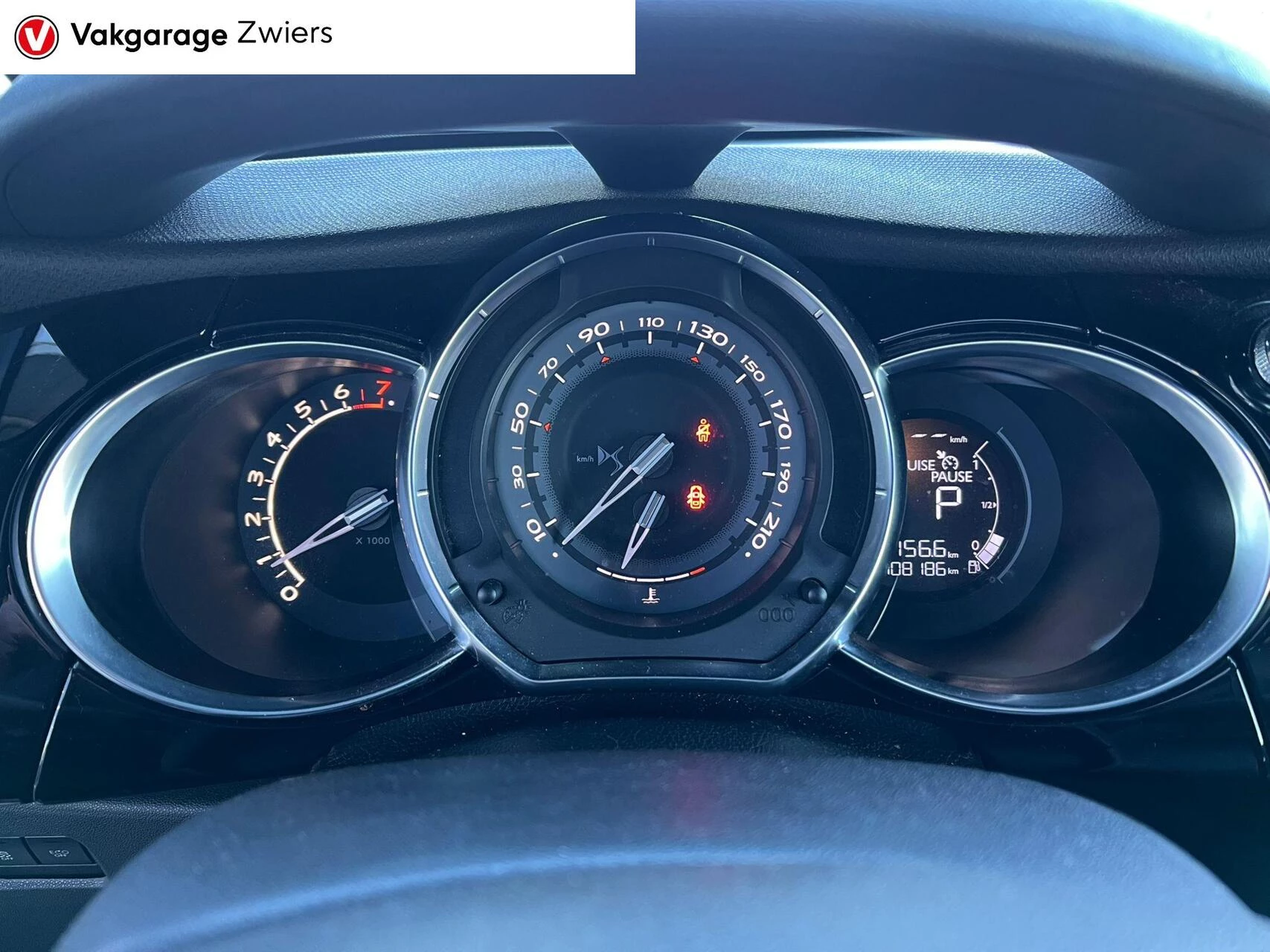 Hoofdafbeelding DS DS 3