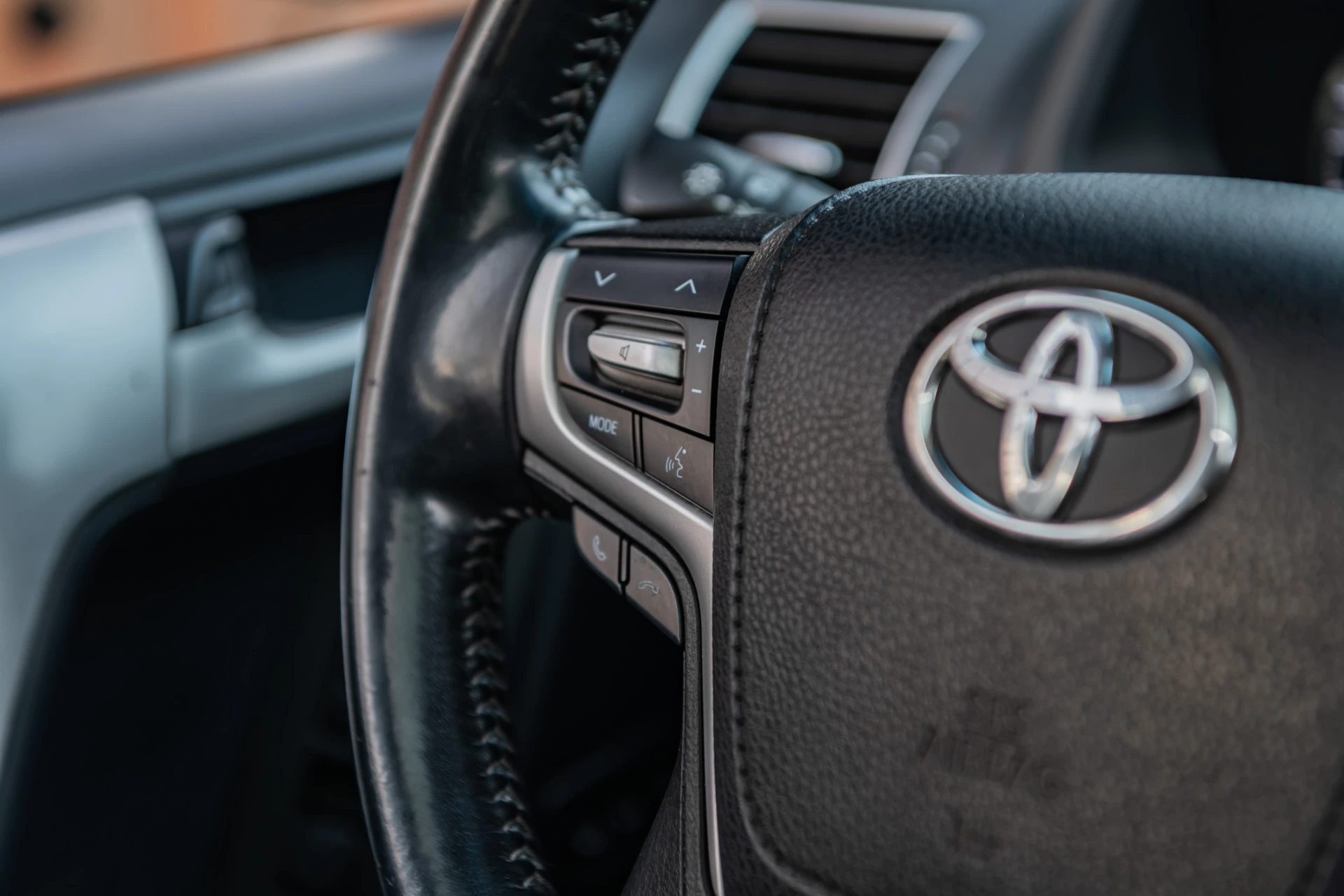 Hoofdafbeelding Toyota Land Cruiser