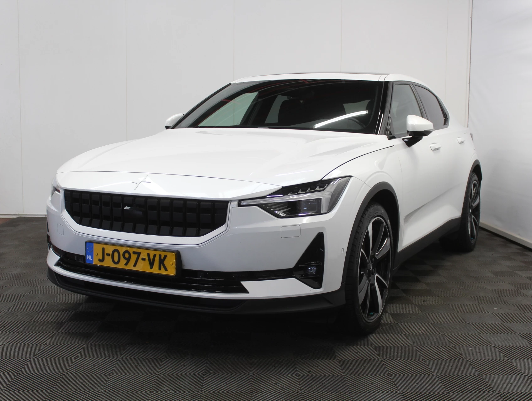 Hoofdafbeelding Polestar 2