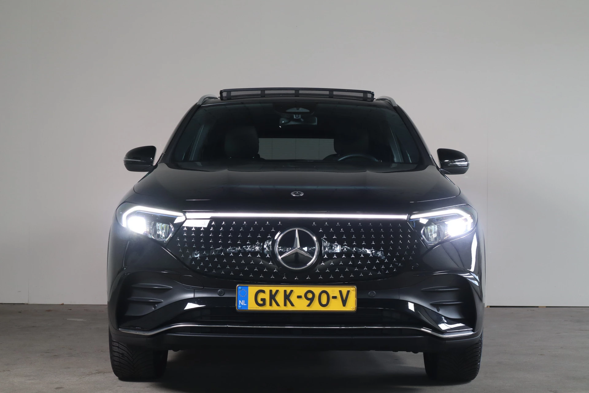 Hoofdafbeelding Mercedes-Benz EQA