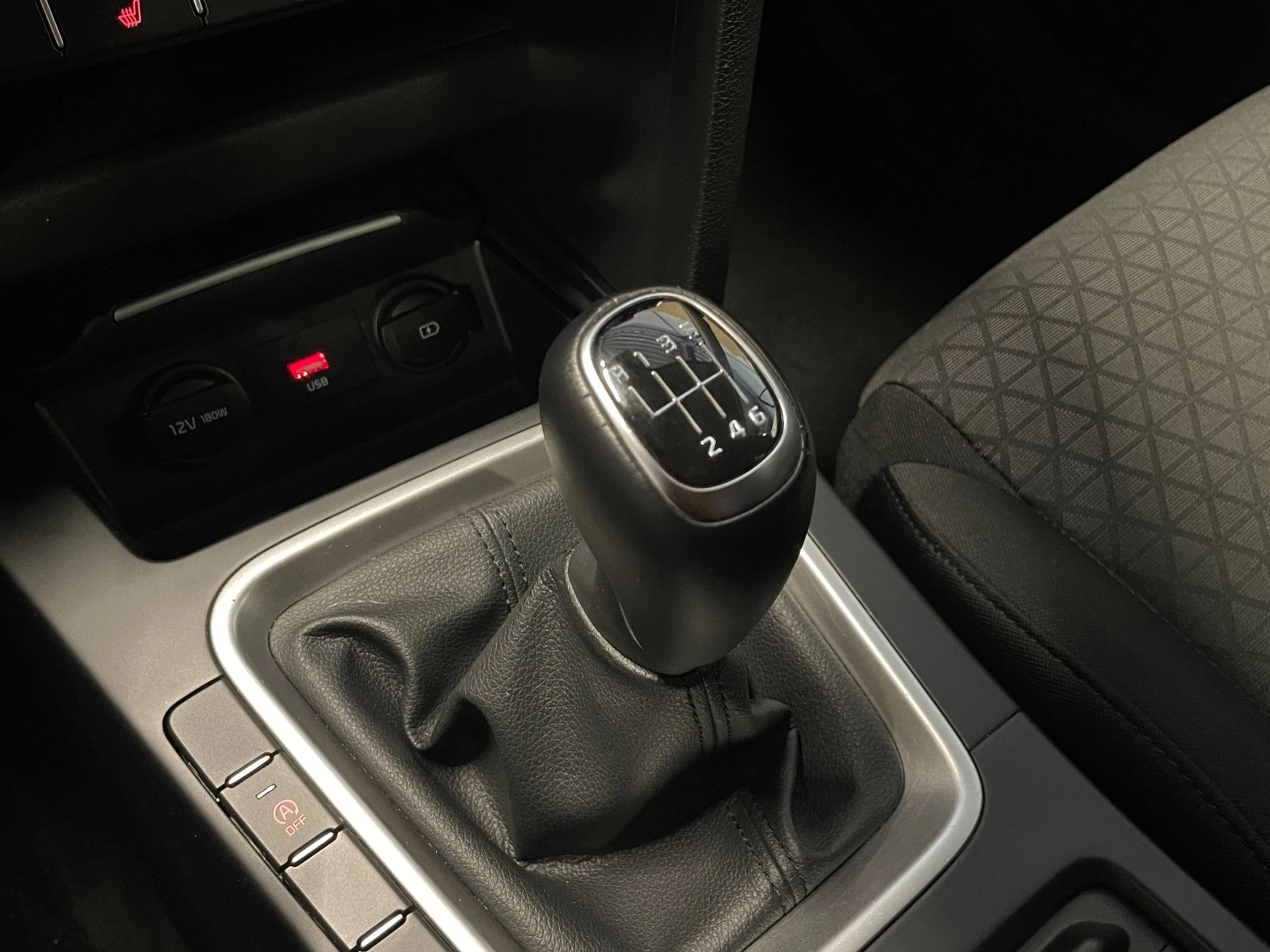 Hoofdafbeelding Kia Ceed