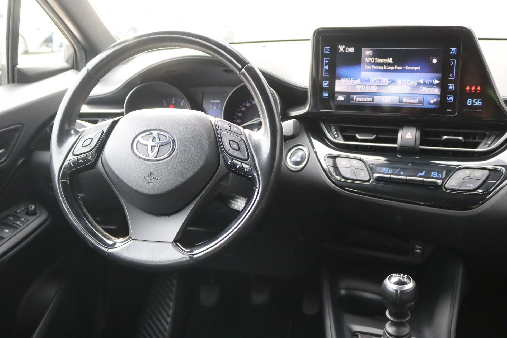 Hoofdafbeelding Toyota C-HR