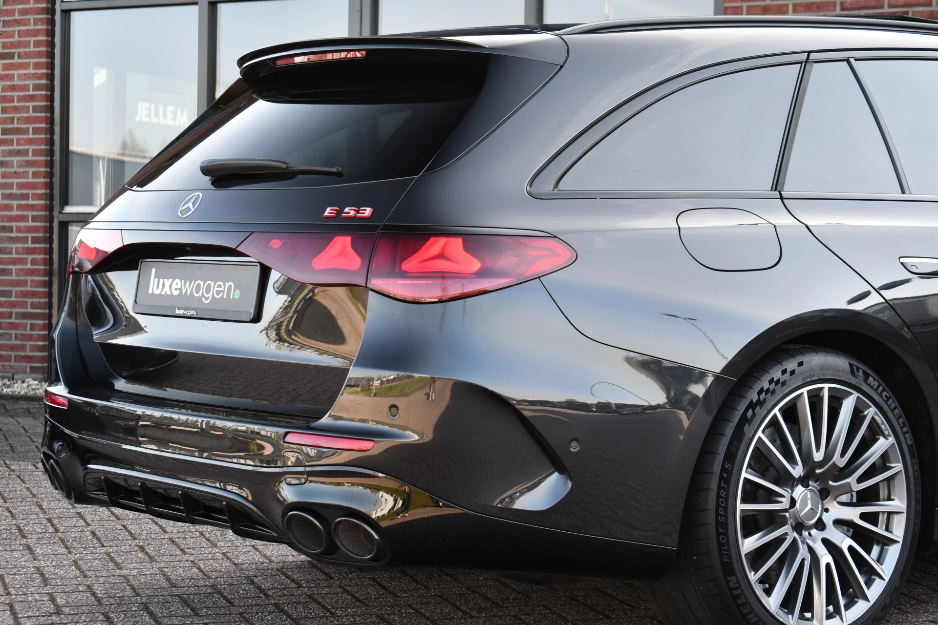 Hoofdafbeelding Mercedes-Benz E-Klasse