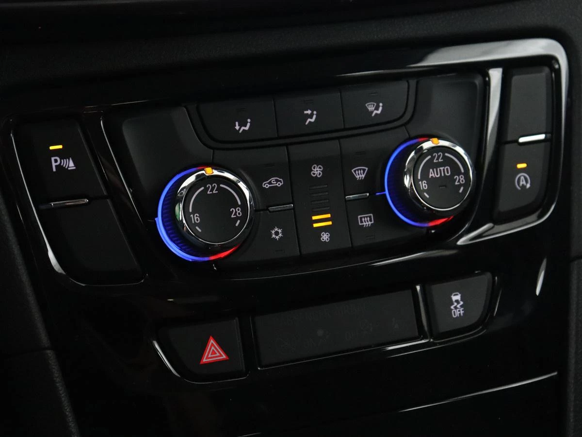 Hoofdafbeelding Opel Mokka X