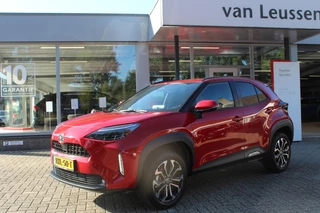 Toyota Yaris Cross 1.5 HYBRID 115 DYNAMIC NIEUW&DIRECT LEVERBAAR COMFORT PACK STOEL/STUUR&VOORRUITVERW. KEYLESS LED DODEHOEKDETECTIE SENSOREN V+A