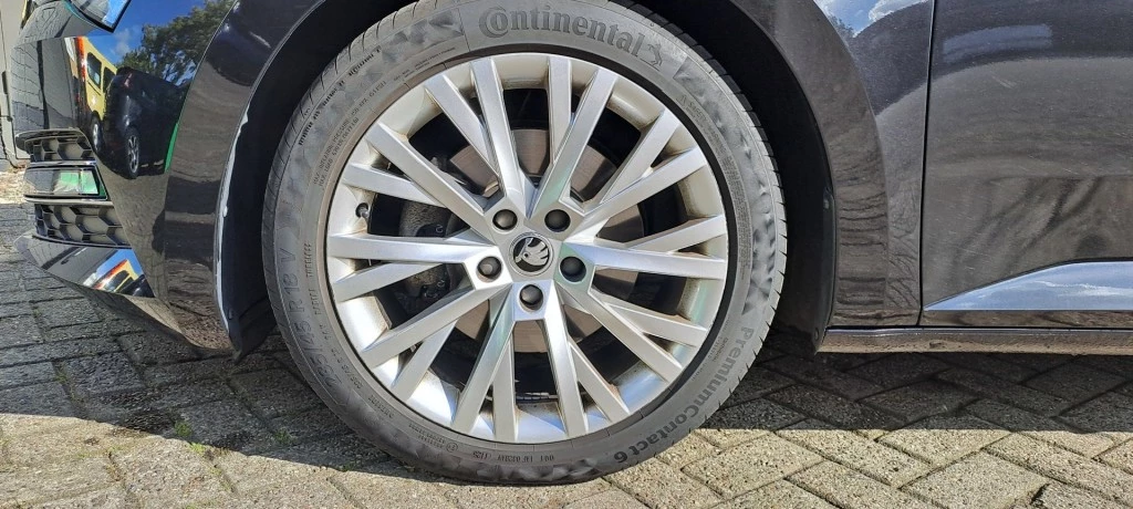 Hoofdafbeelding Škoda Superb