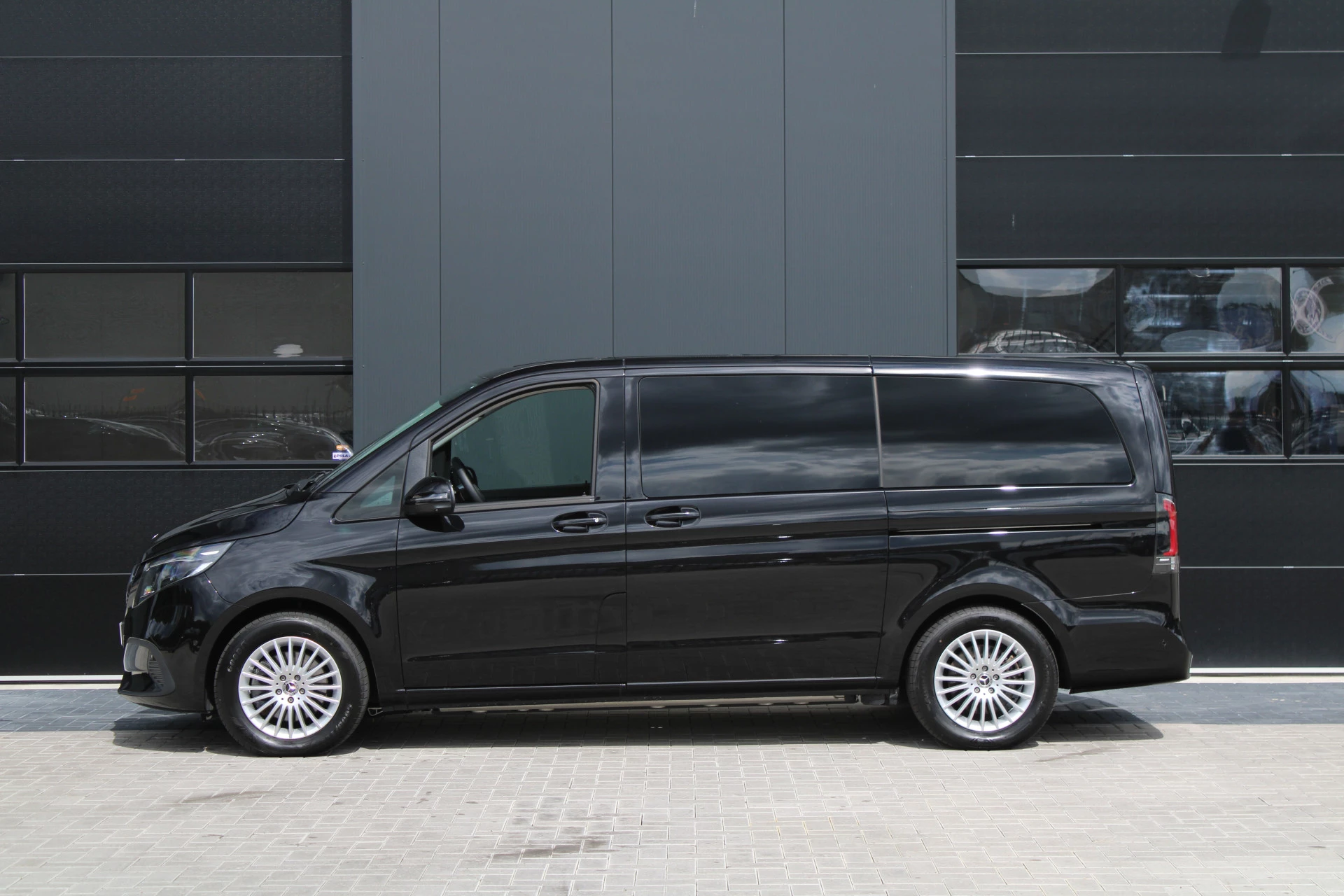 Hoofdafbeelding Mercedes-Benz EQV