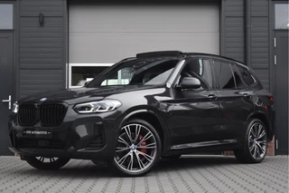 BMW X3 xDrive30e M Sport Shadow | Panoramadak | ACC | Harman/Kardon | Laserlight | 21” Velgen | Camera | Stuurverwarming | Head-Up |