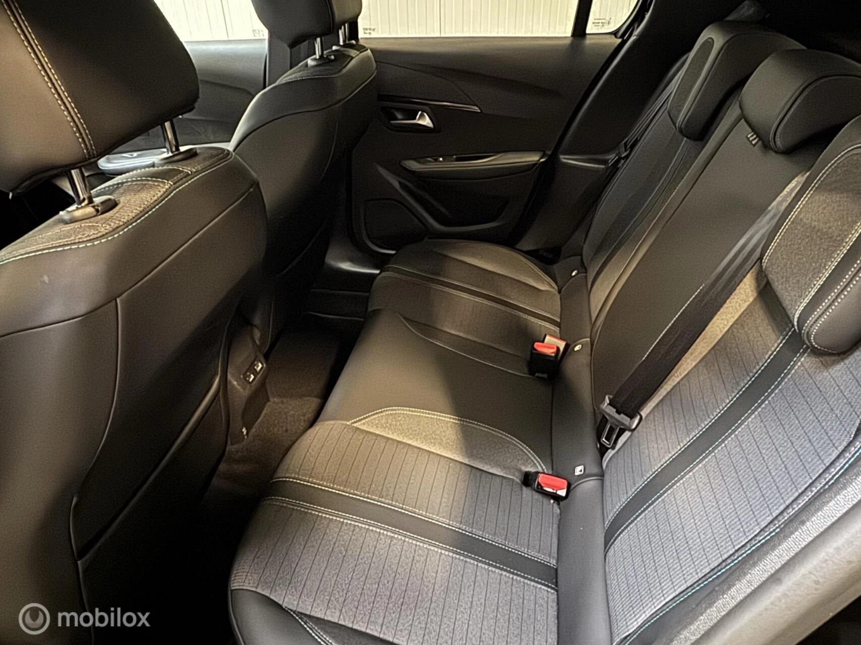 Hoofdafbeelding Peugeot e-208