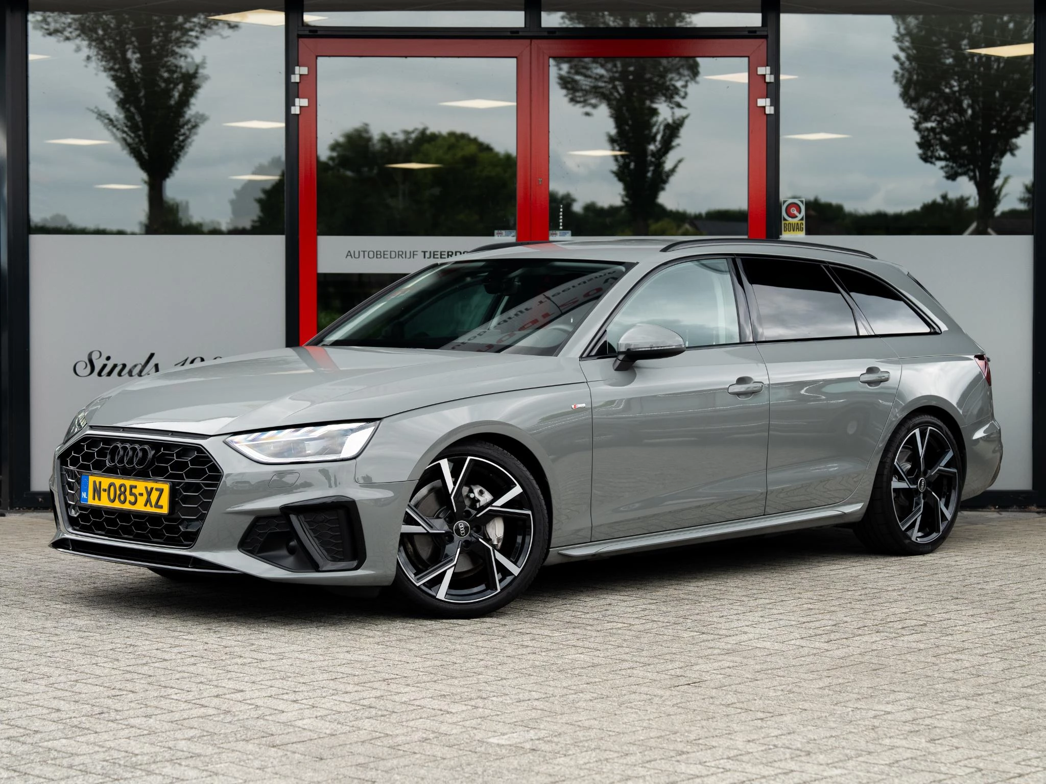 Hoofdafbeelding Audi A4