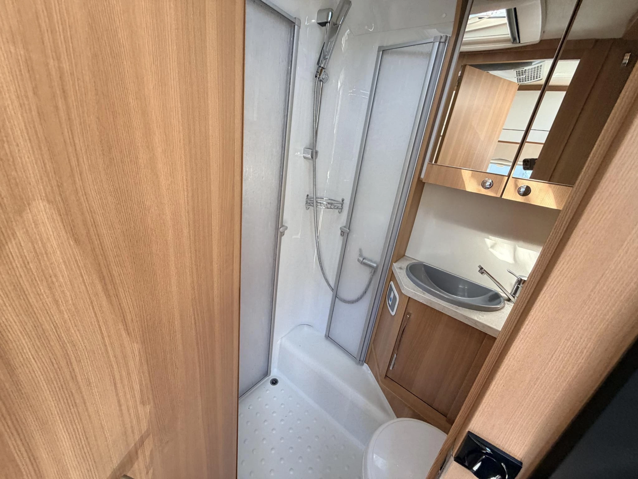 Hoofdafbeelding LMC V646 Fiat 140PK Automaat•Camper•TV•Airco