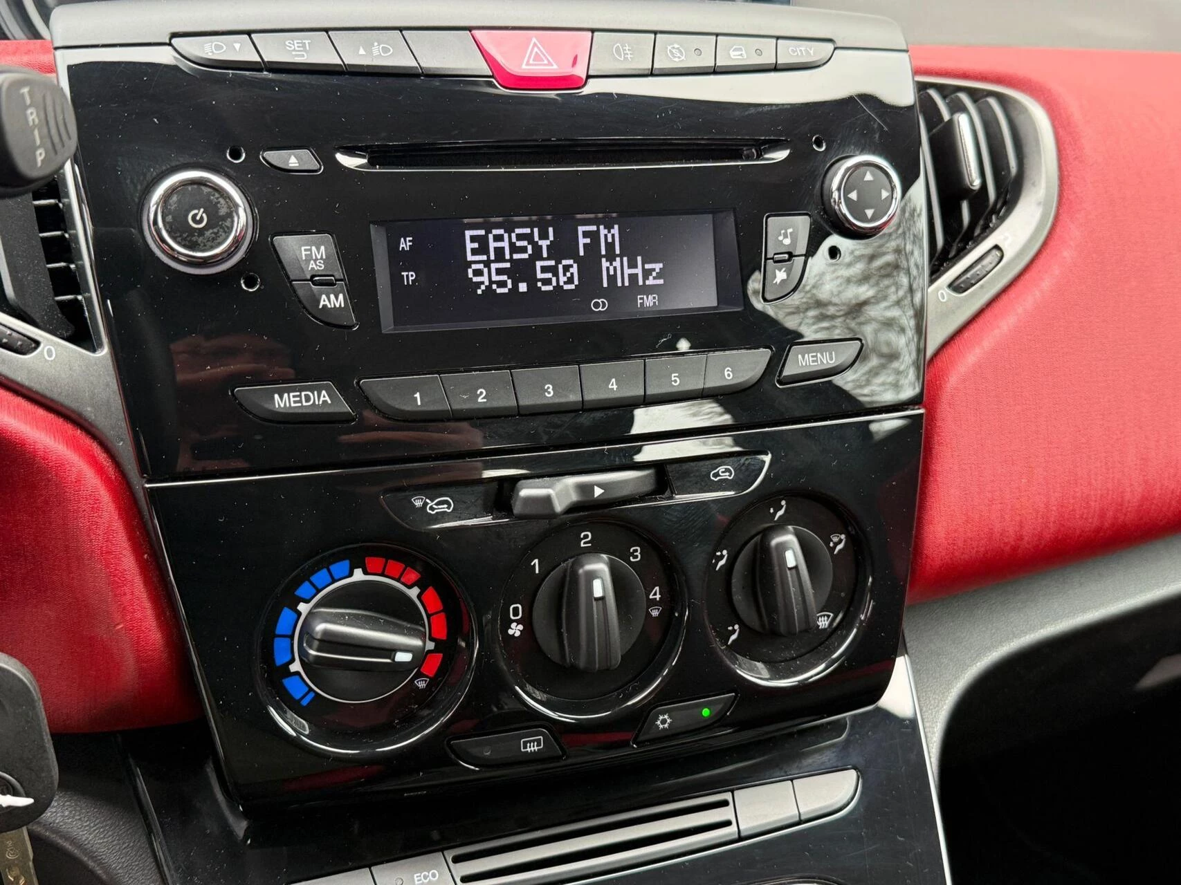 Hoofdafbeelding Lancia Ypsilon