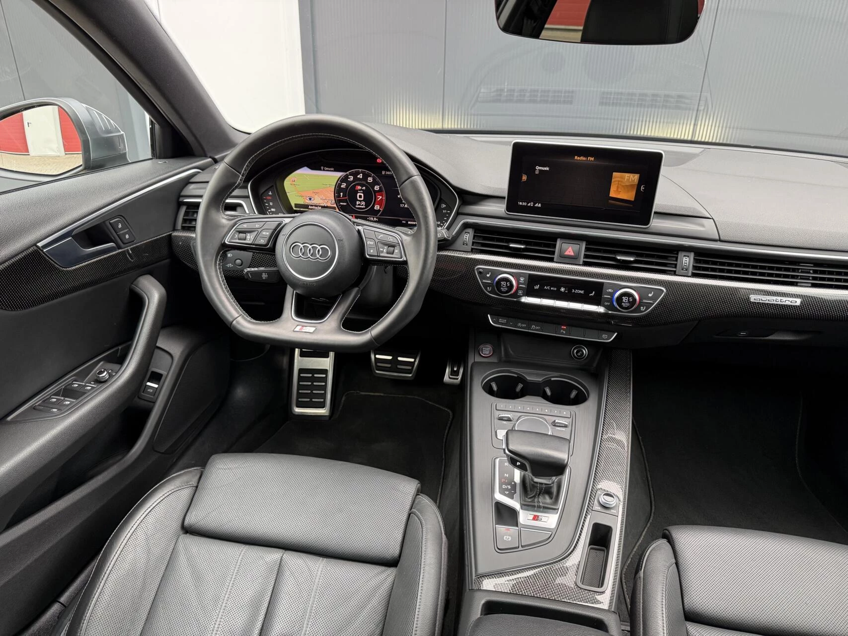 Hoofdafbeelding Audi S4