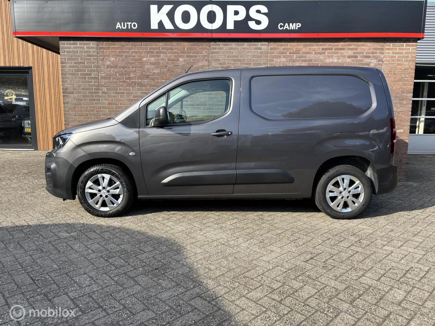 Hoofdafbeelding Peugeot Partner