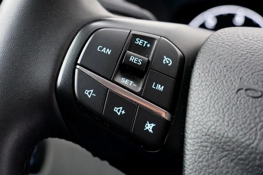 Hoofdafbeelding McLouis Carat 473