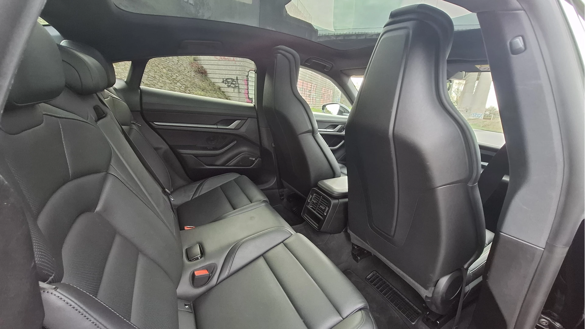 Hoofdafbeelding Porsche Taycan