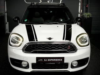 Hoofdafbeelding MINI Countryman Mini Mini Countryman 2.0 Cooper S ALL4 Chili PANO NAVI 192 PK TREKHAAK AFNEEMBAAR