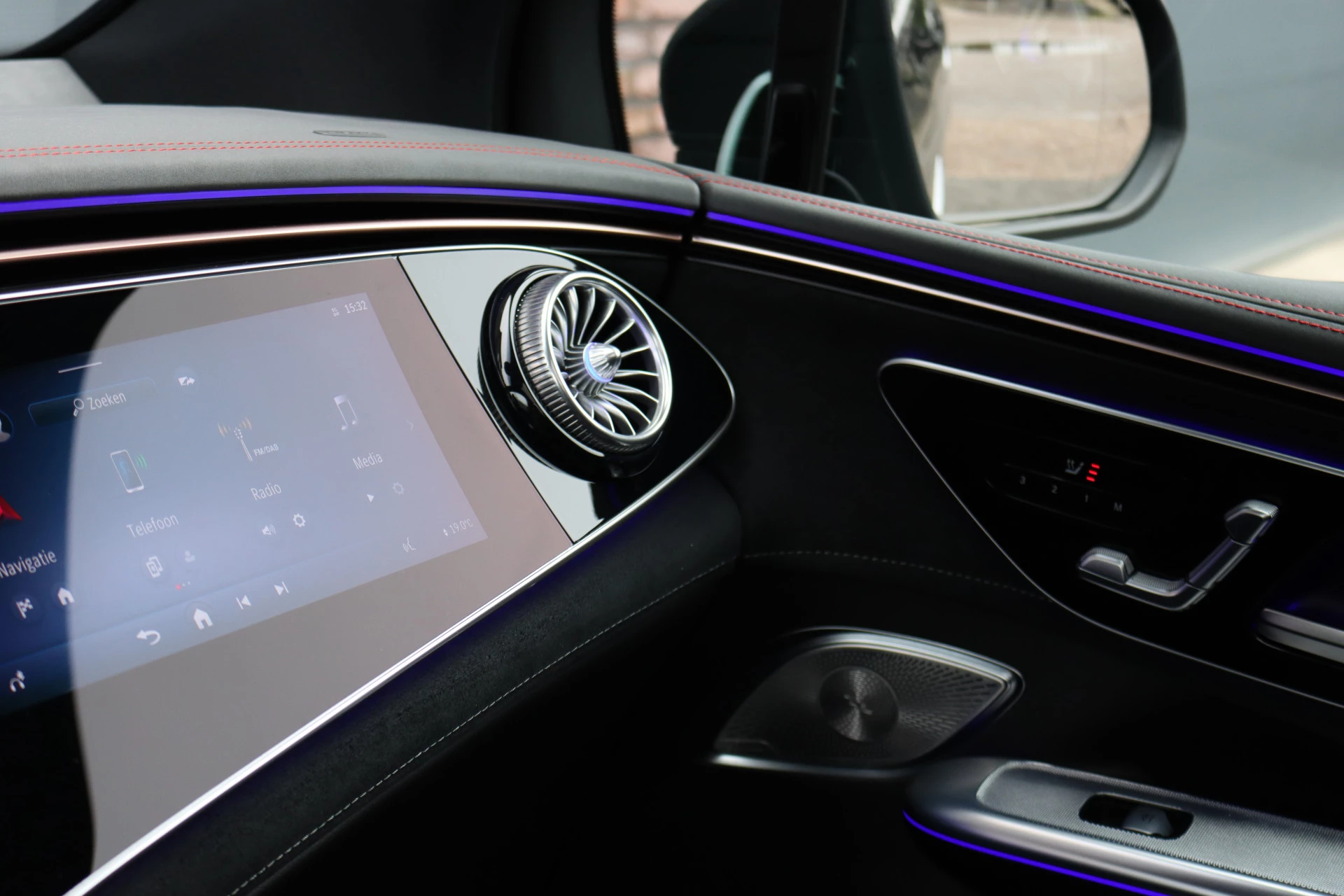 Hoofdafbeelding Mercedes-Benz EQE