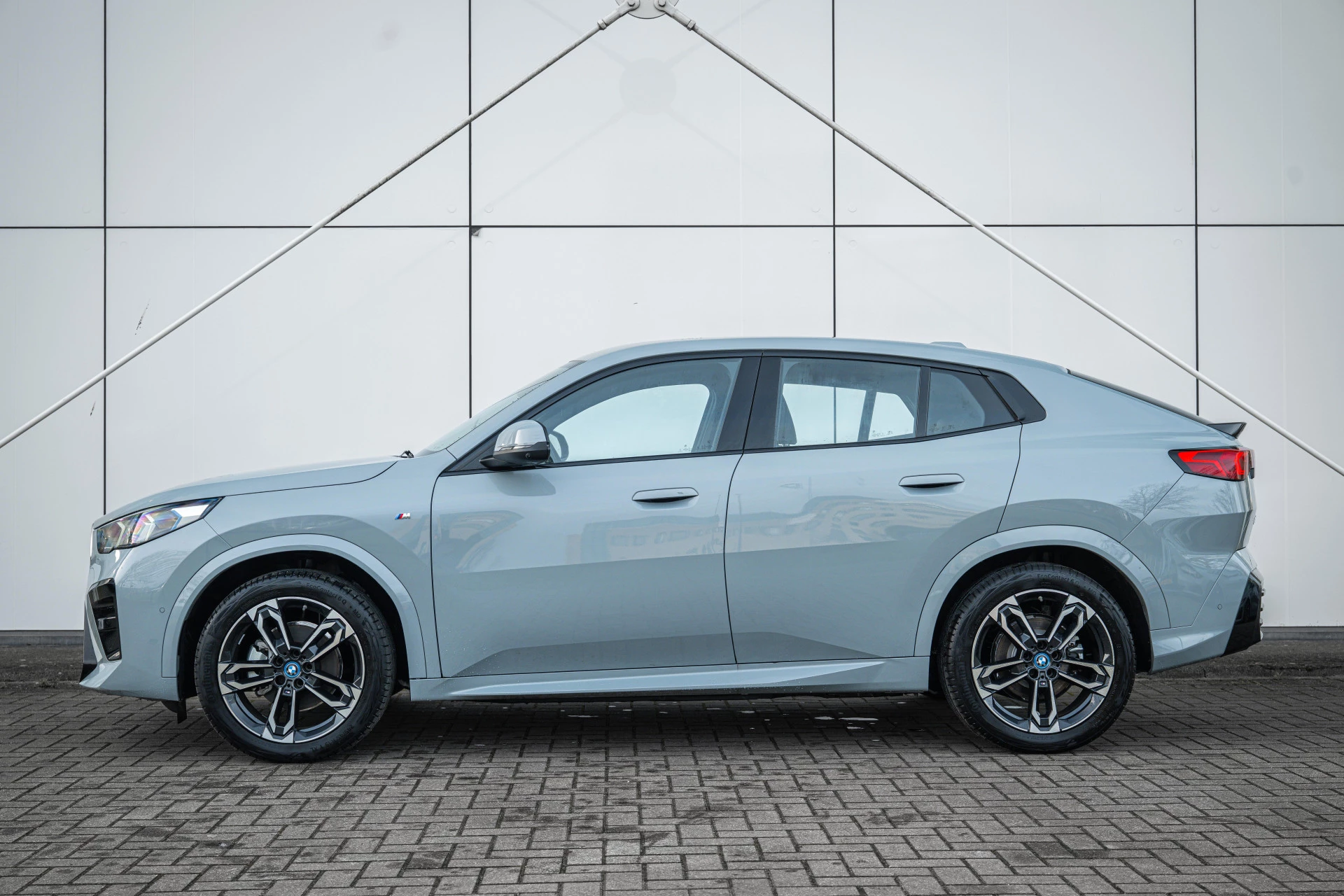 Hoofdafbeelding BMW iX2