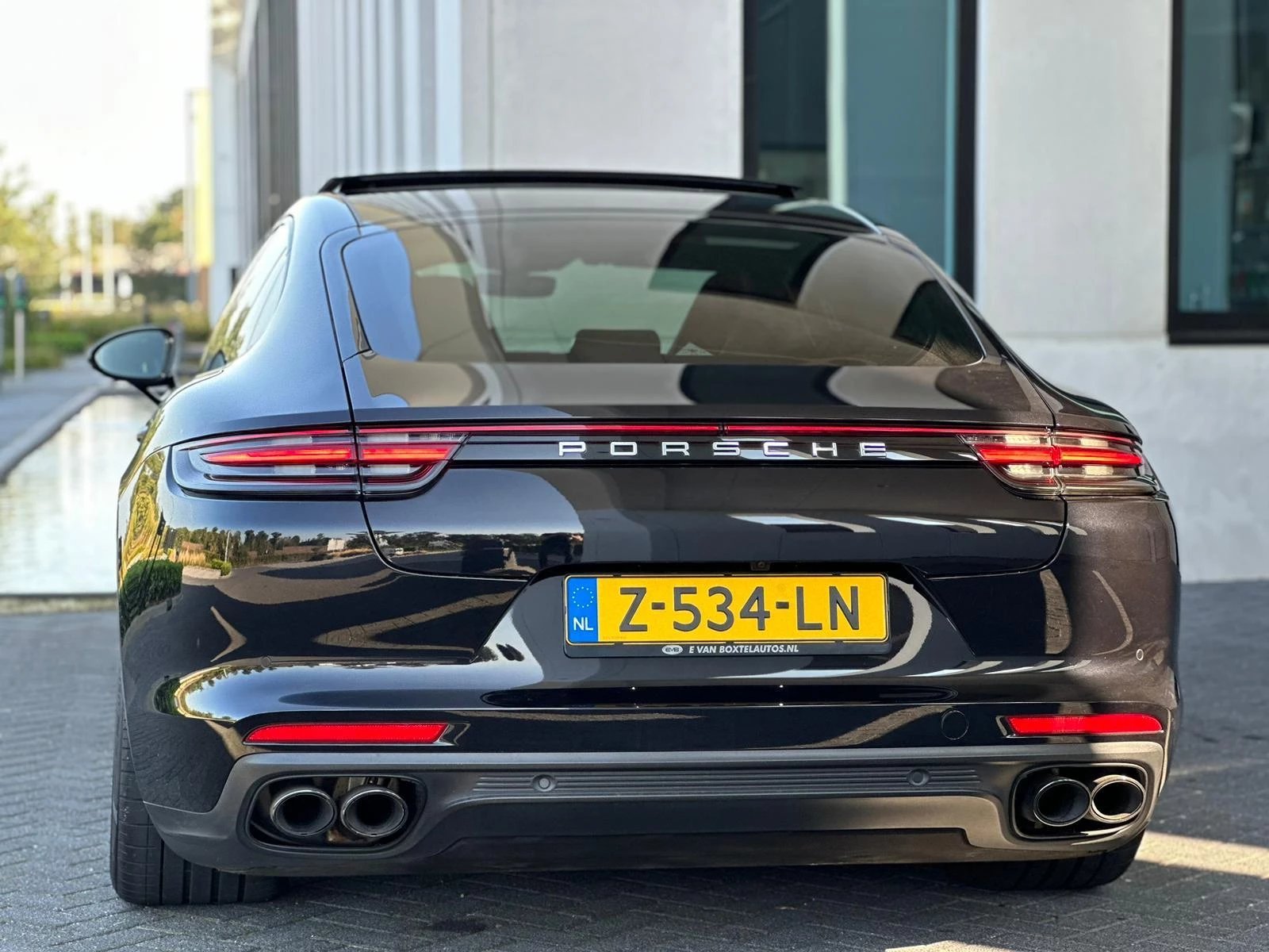 Hoofdafbeelding Porsche Panamera