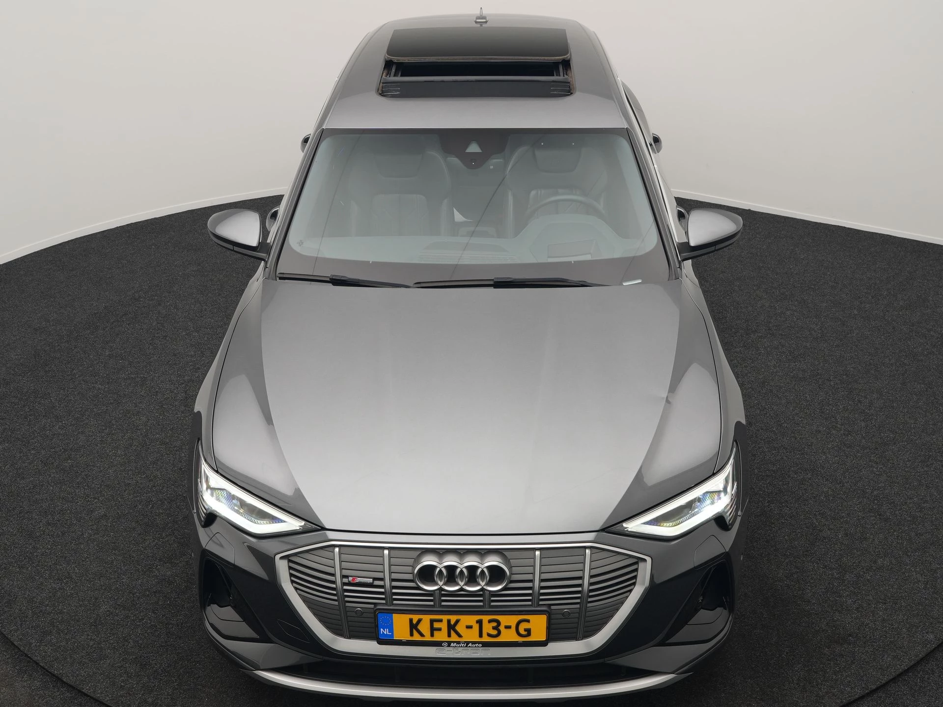 Hoofdafbeelding Audi e-tron