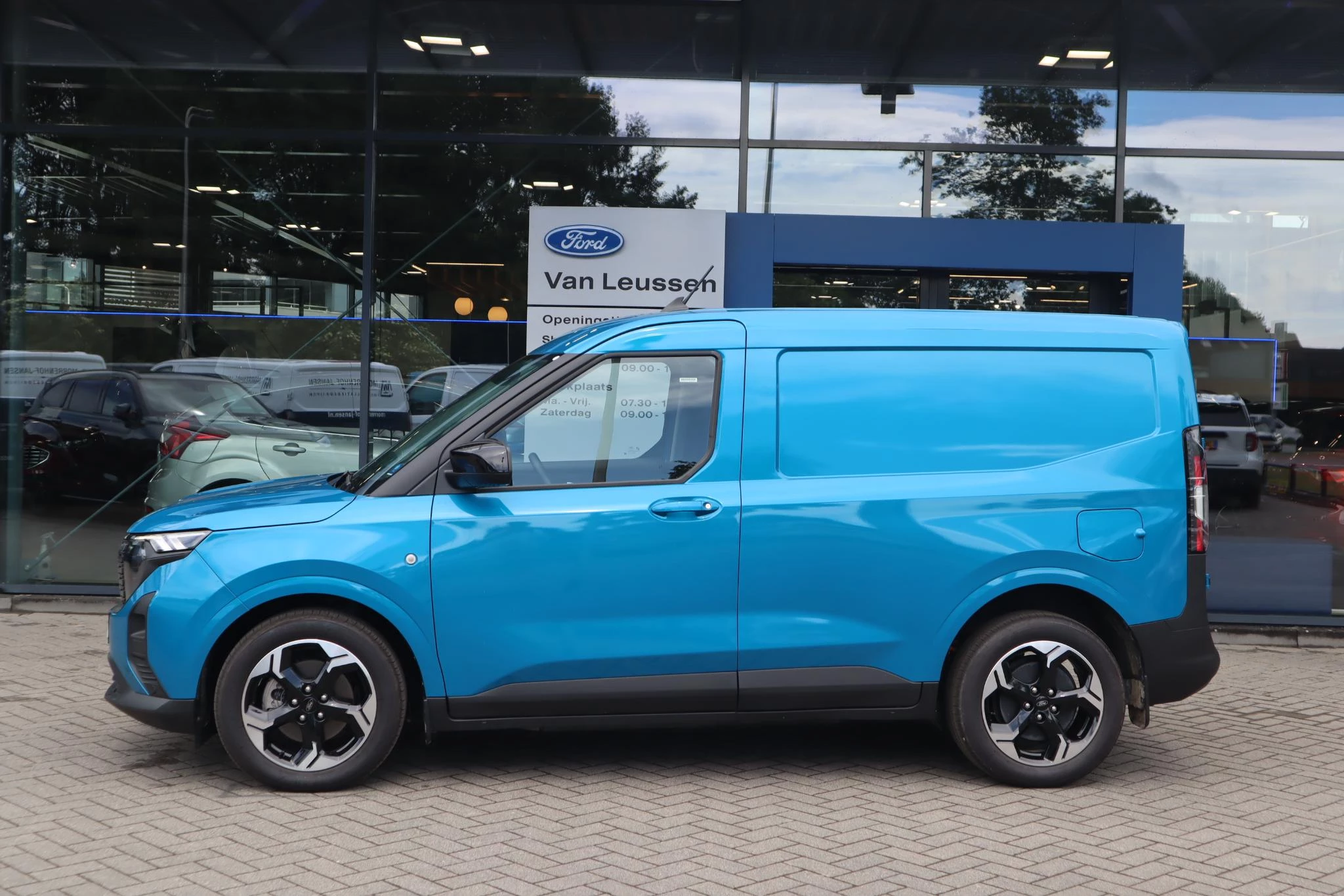Hoofdafbeelding Ford E-Transit Courier