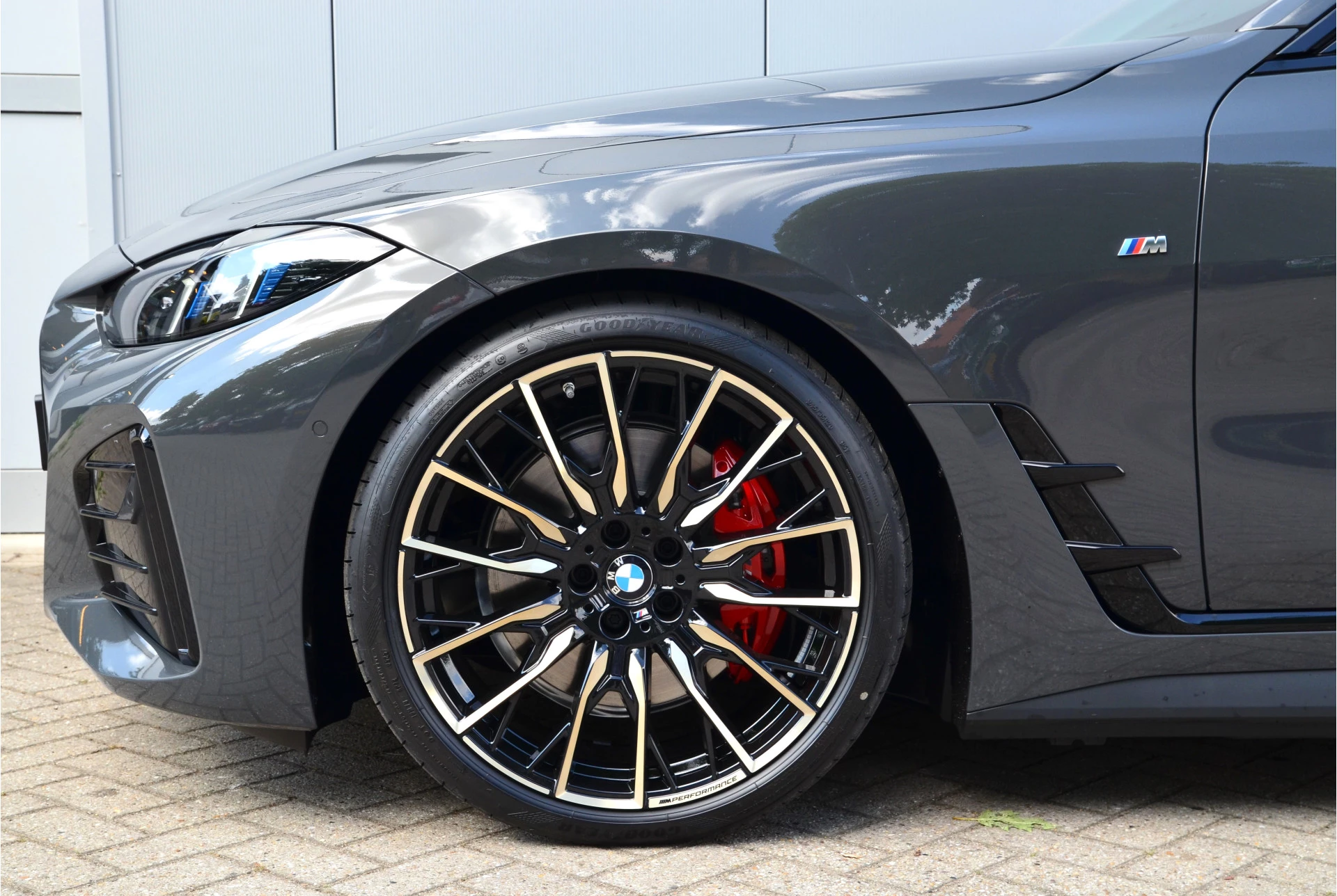 Hoofdafbeelding BMW i4